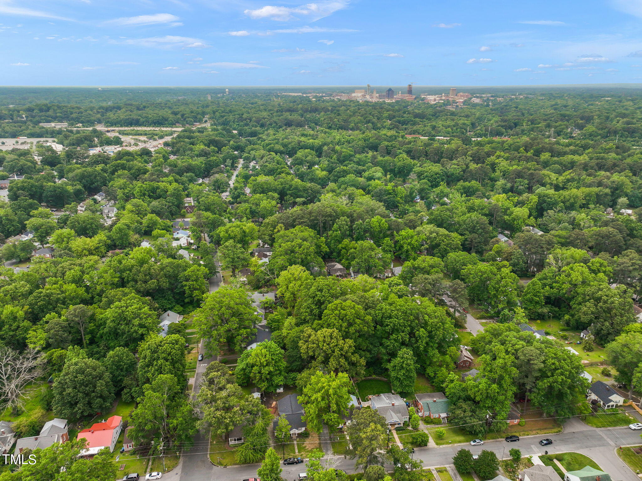 105 W Maynard Avenue