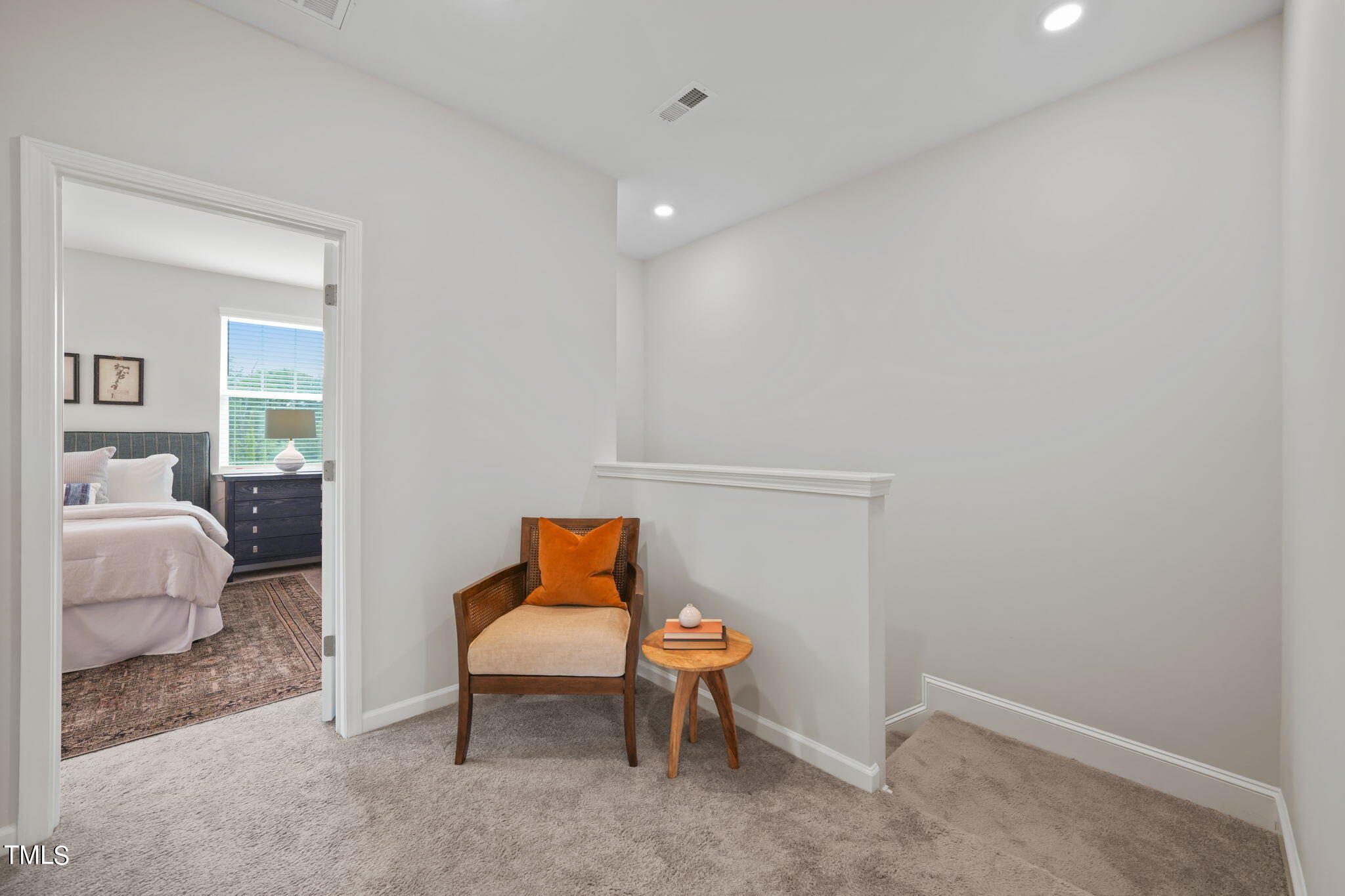 1025 Islip Place