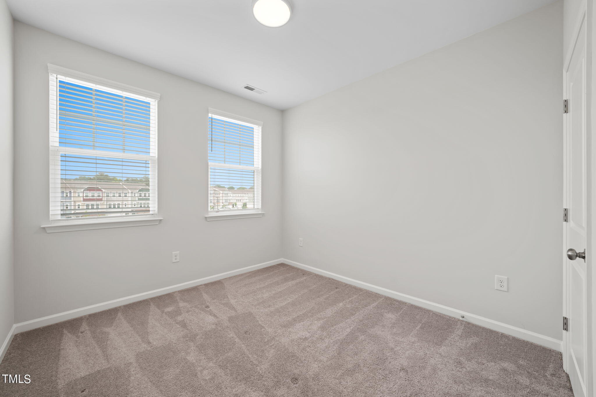 1025 Islip Place