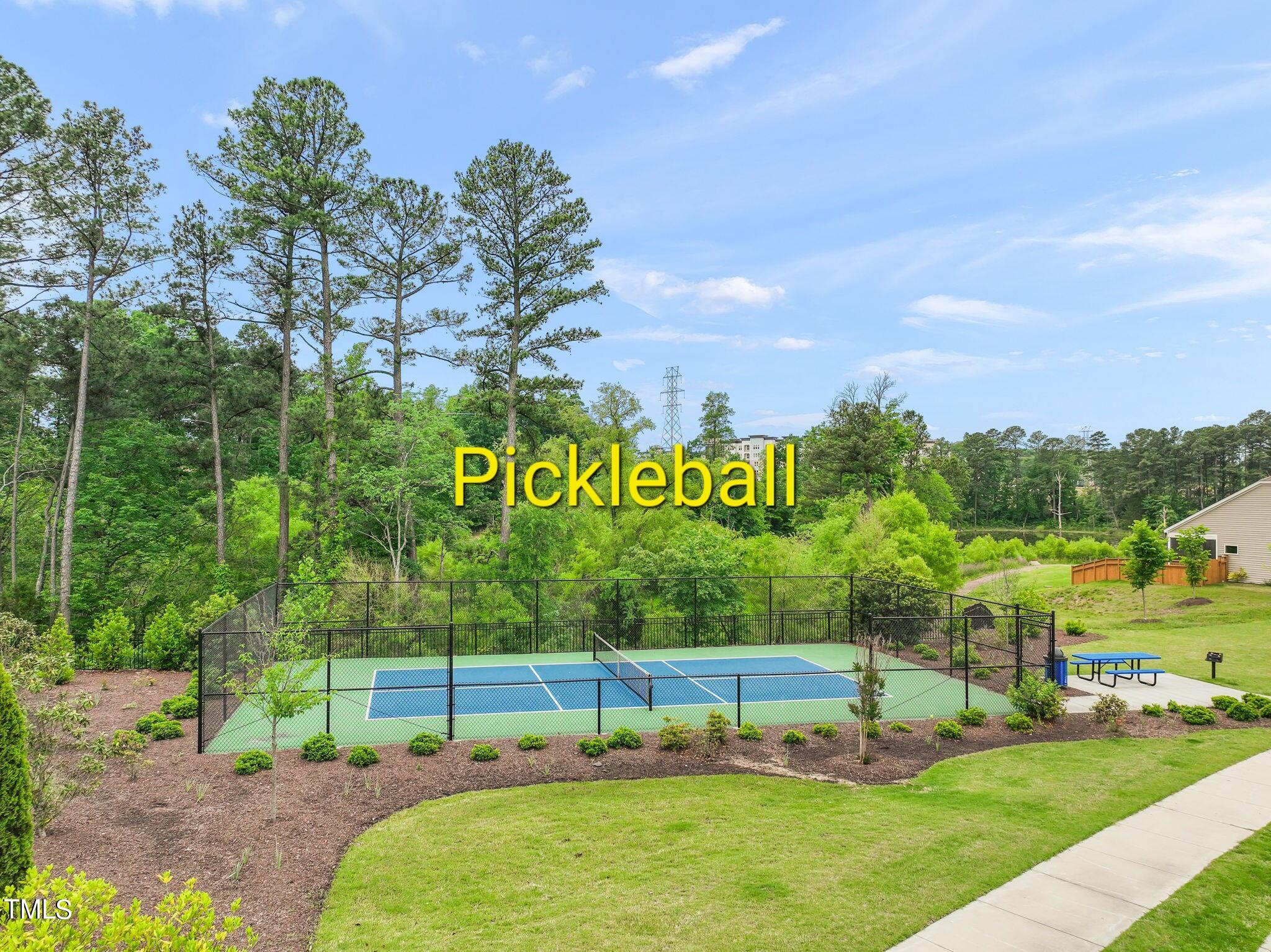 1025 Islip Place