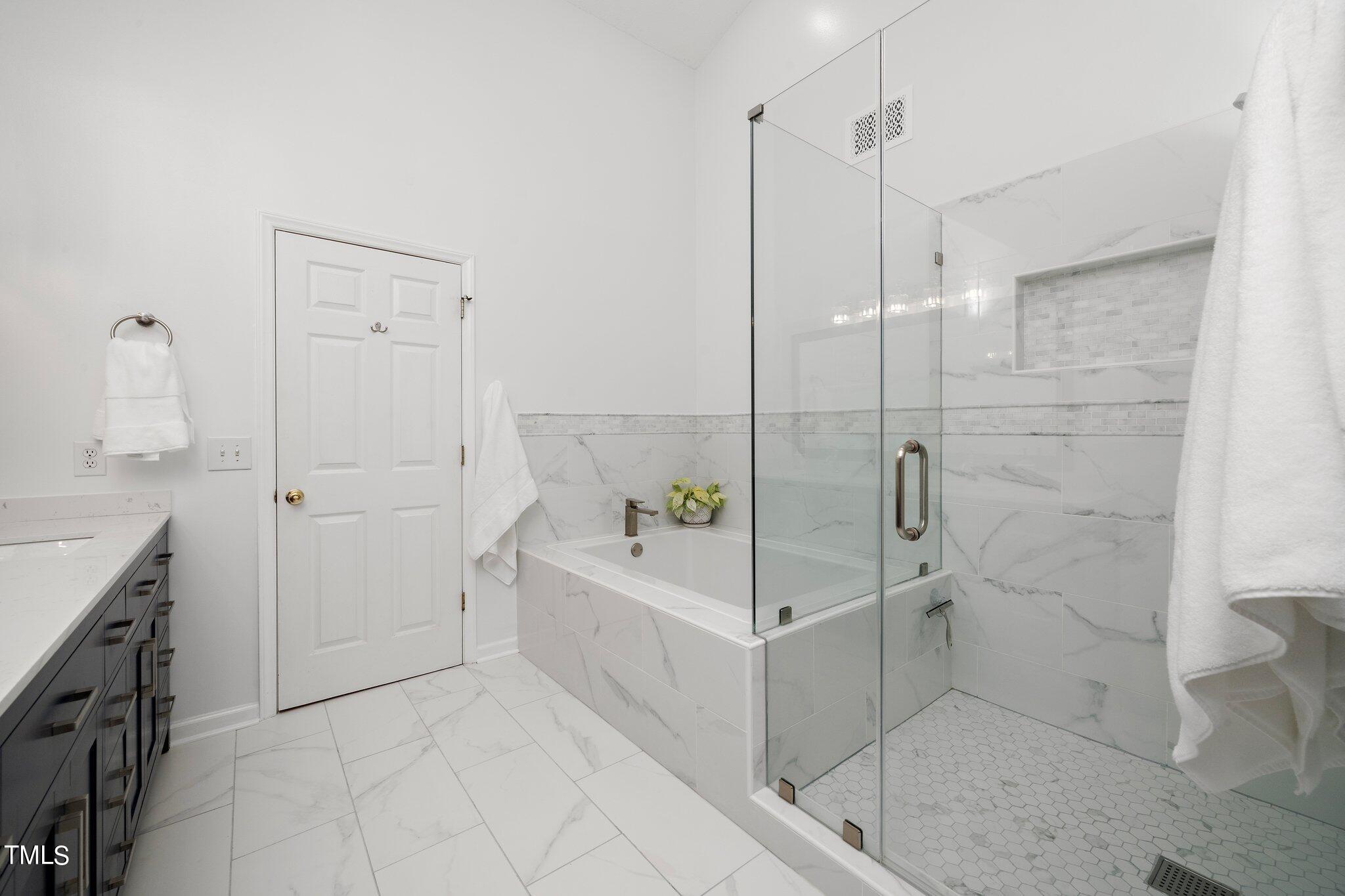 3903 Sturbridge Drive