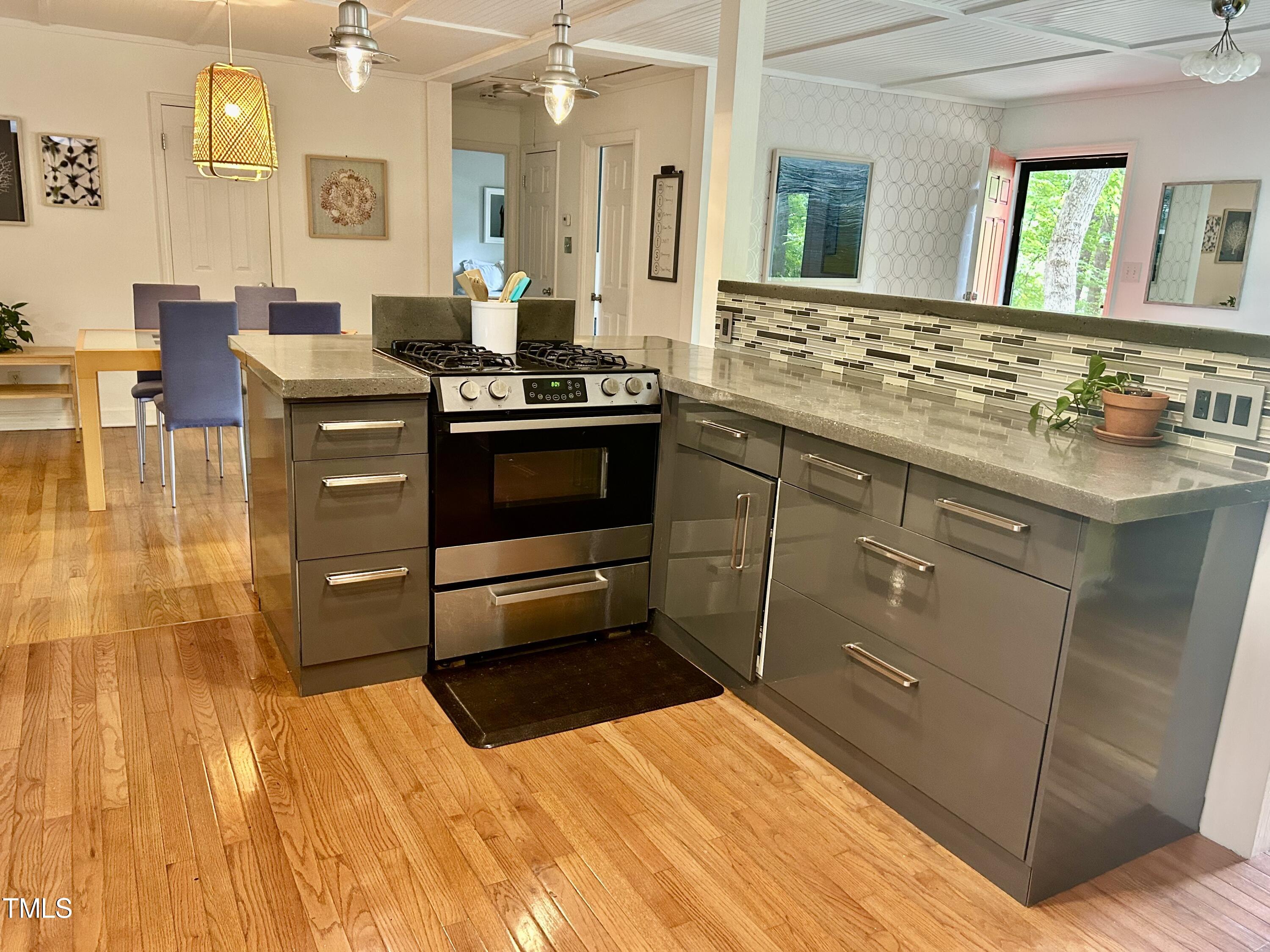 106 Lexington Circle