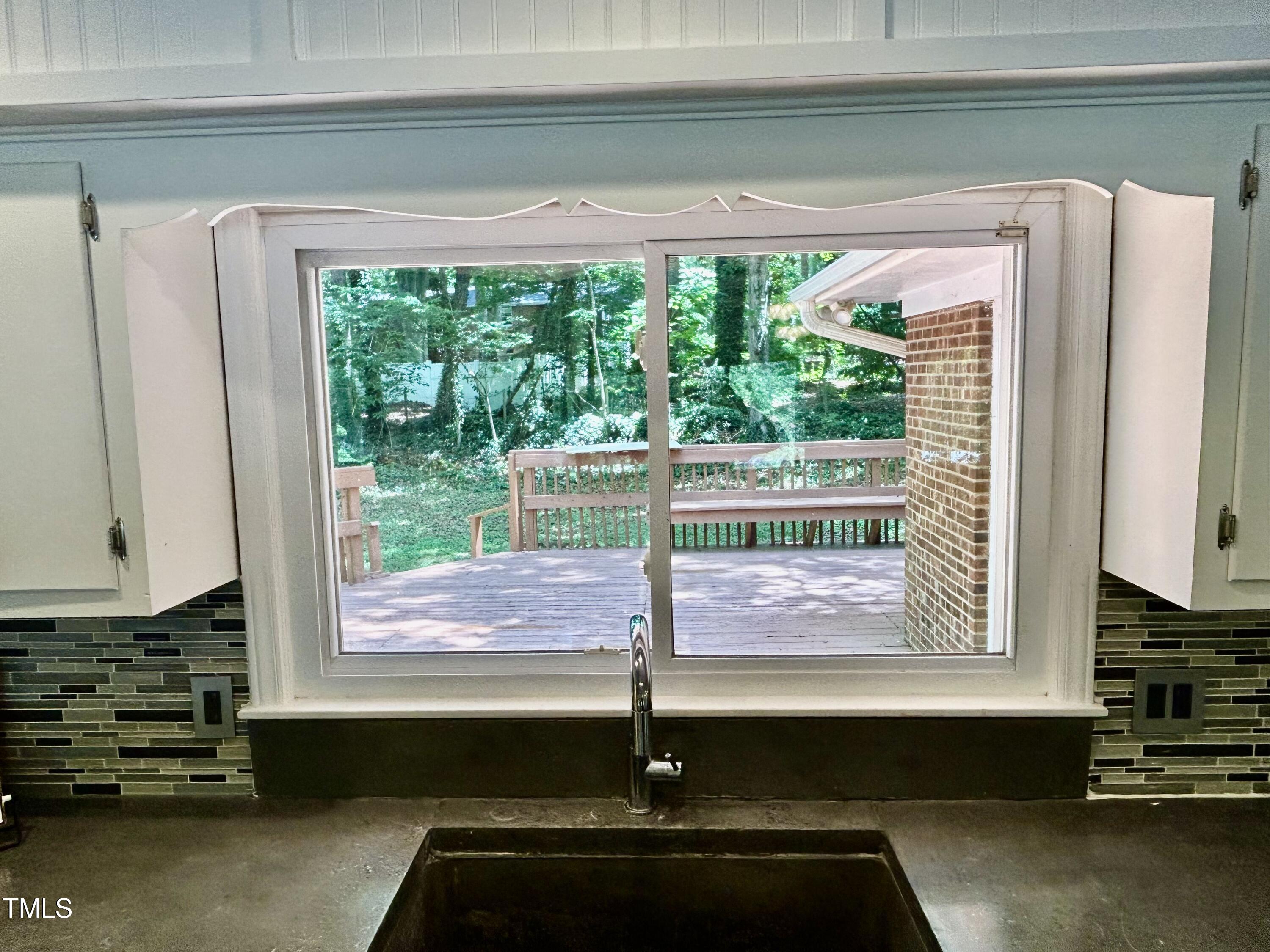 106 Lexington Circle