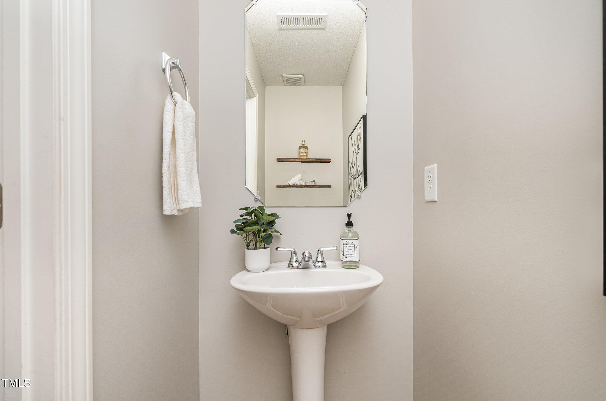 2938 Cherrybark Drive