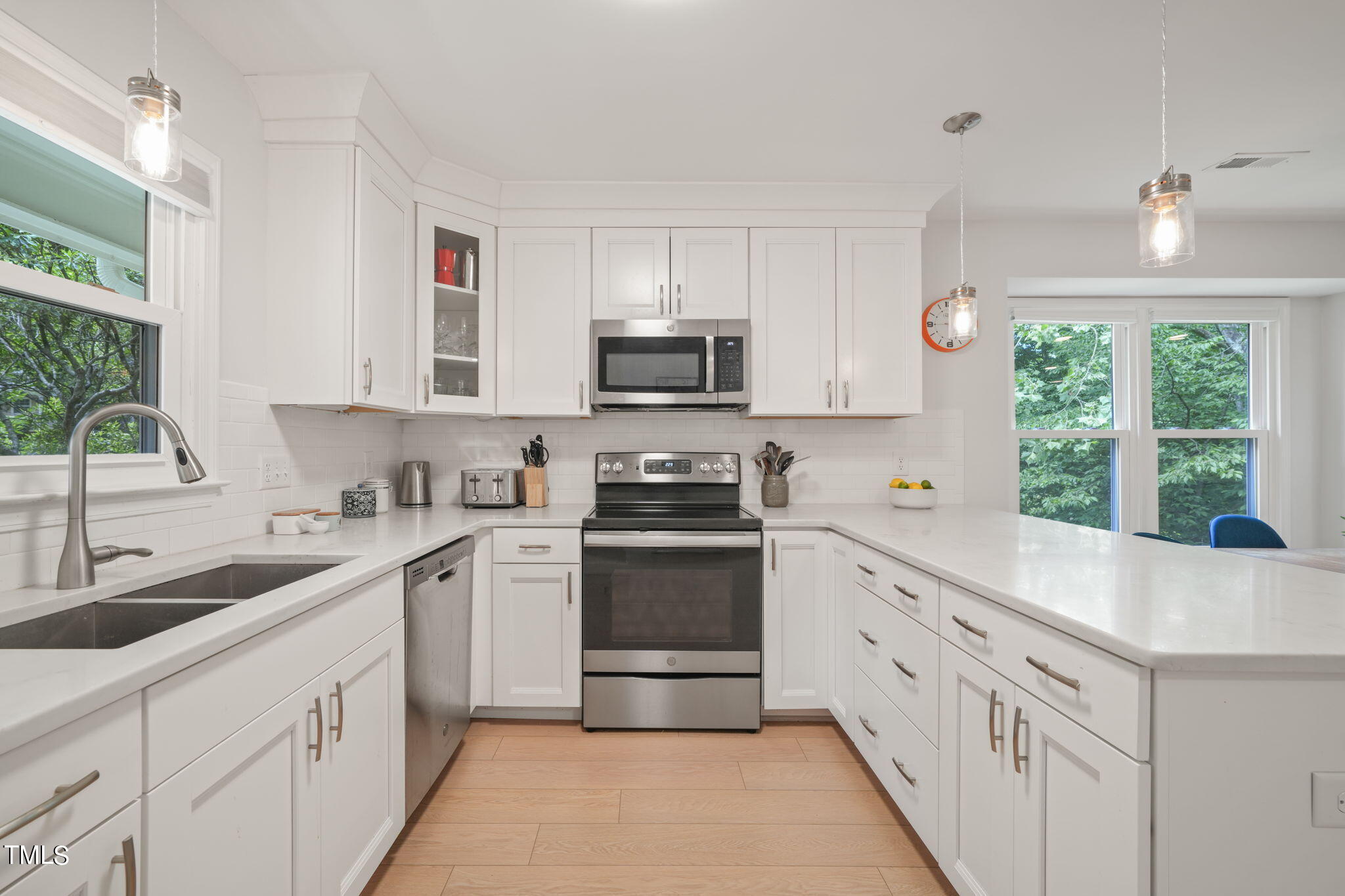 142 Long Shadow Place