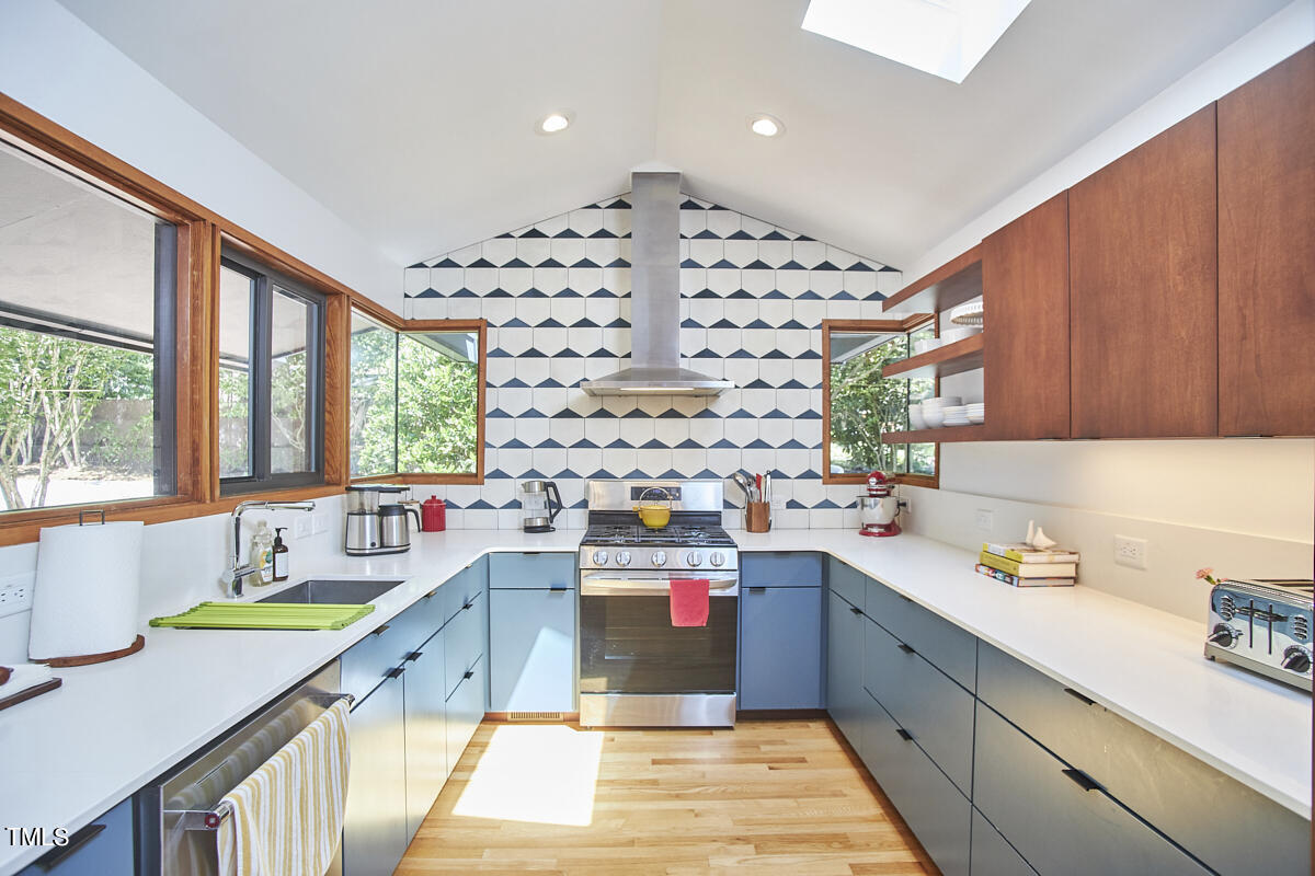 2312 Honeysuckle Court