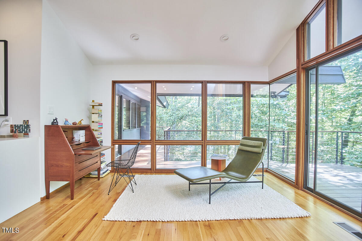 2312 Honeysuckle Court