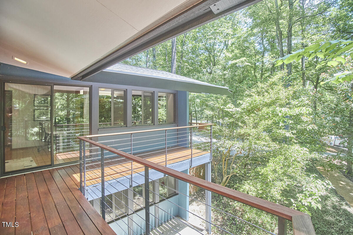 2312 Honeysuckle Court