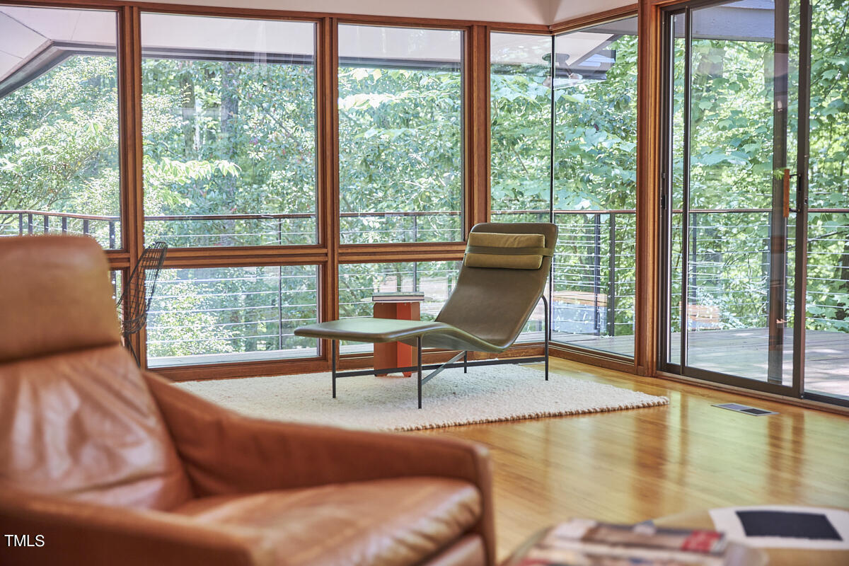 2312 Honeysuckle Court