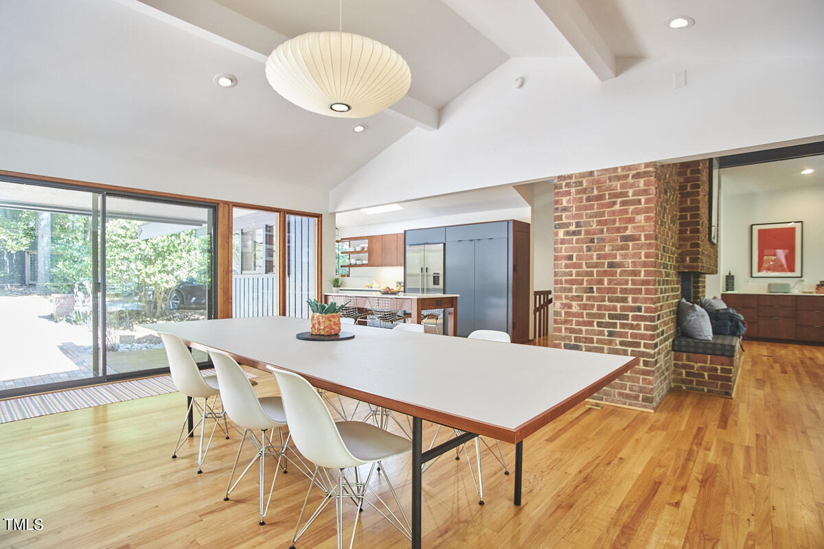 2312 Honeysuckle Court