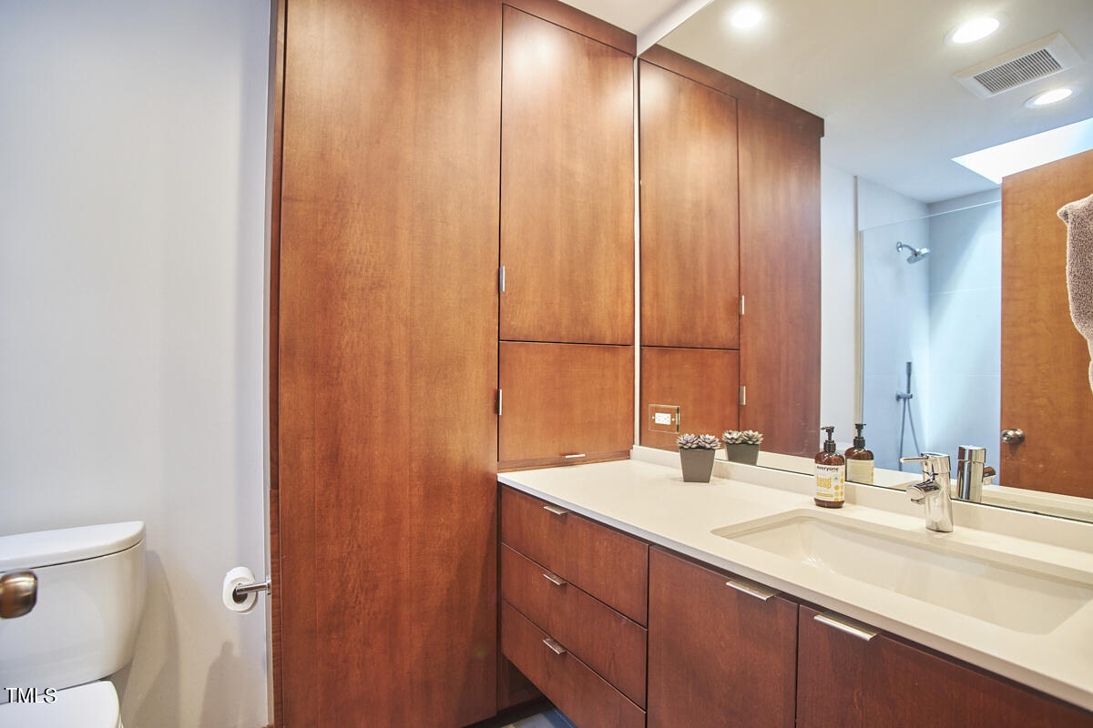 2312 Honeysuckle Court