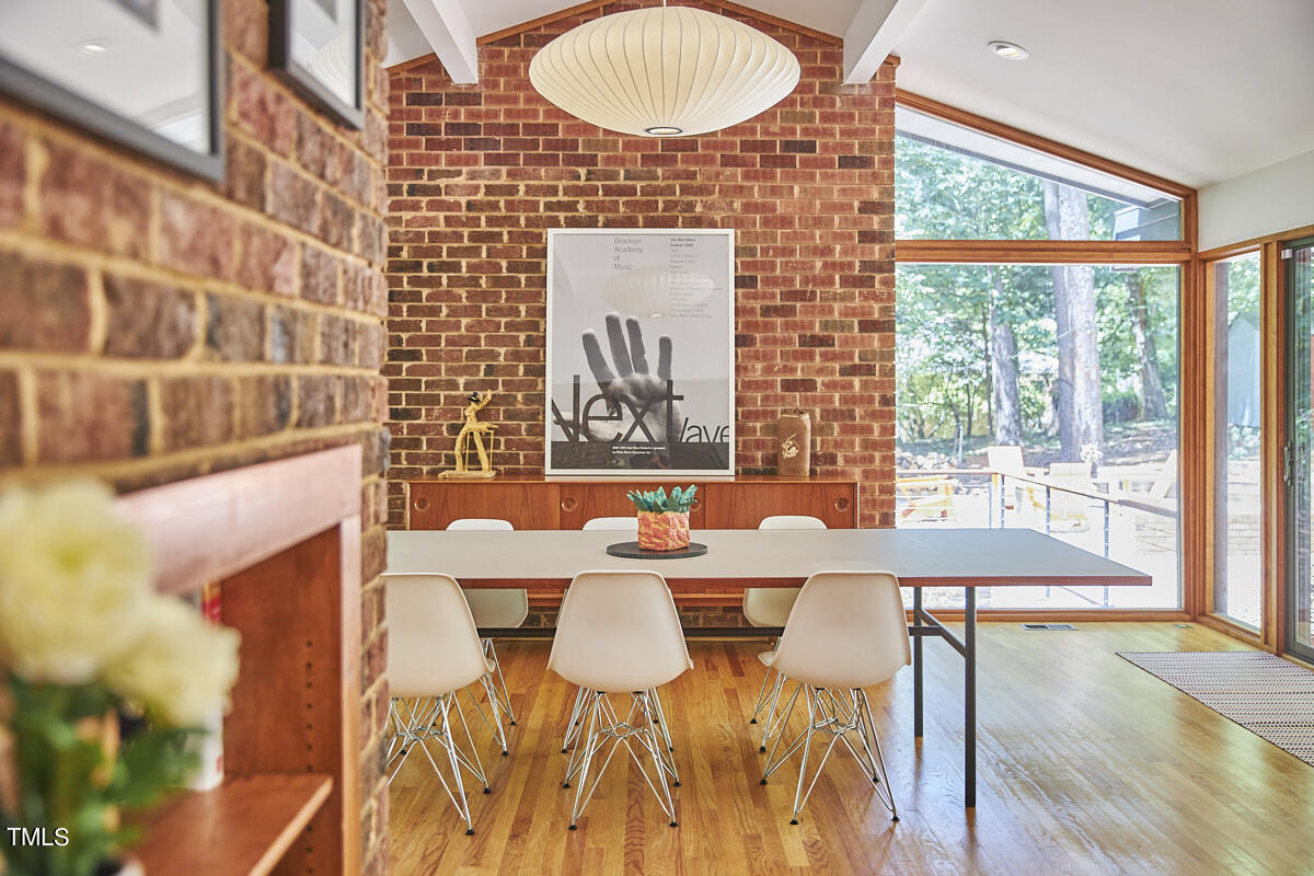 2312 Honeysuckle Court