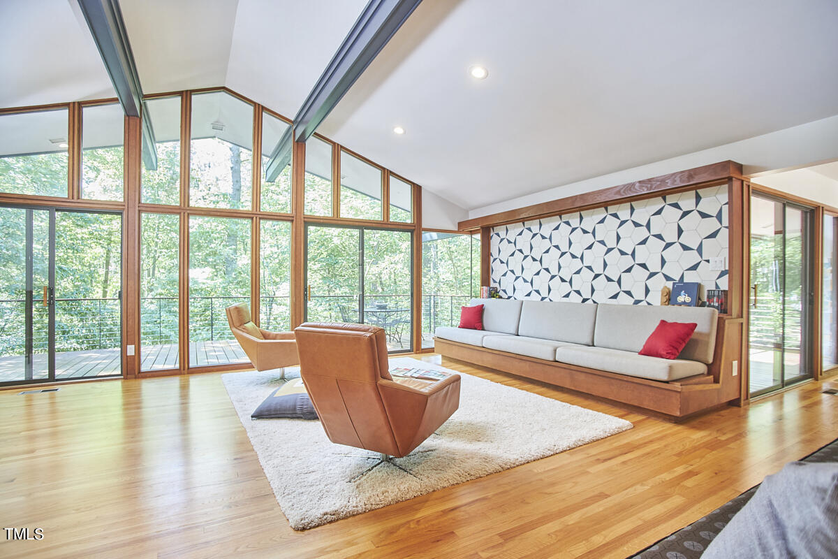 2312 Honeysuckle Court