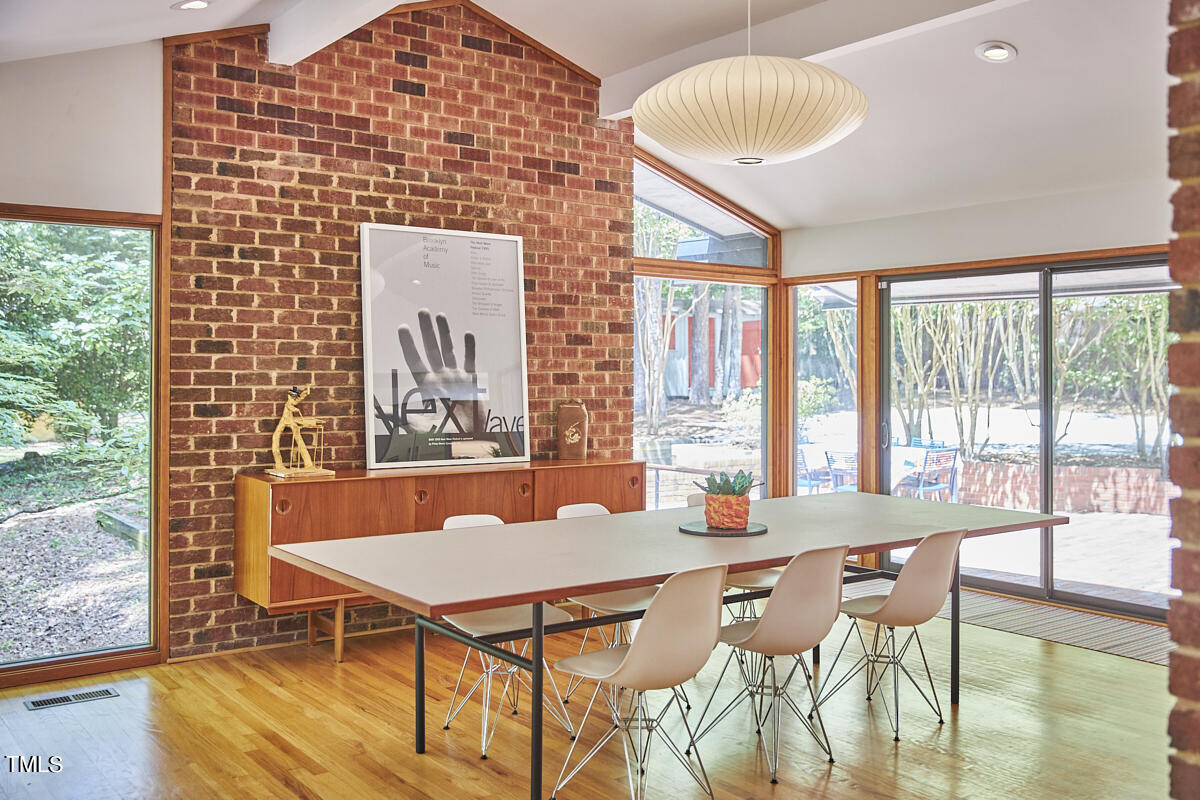 2312 Honeysuckle Court