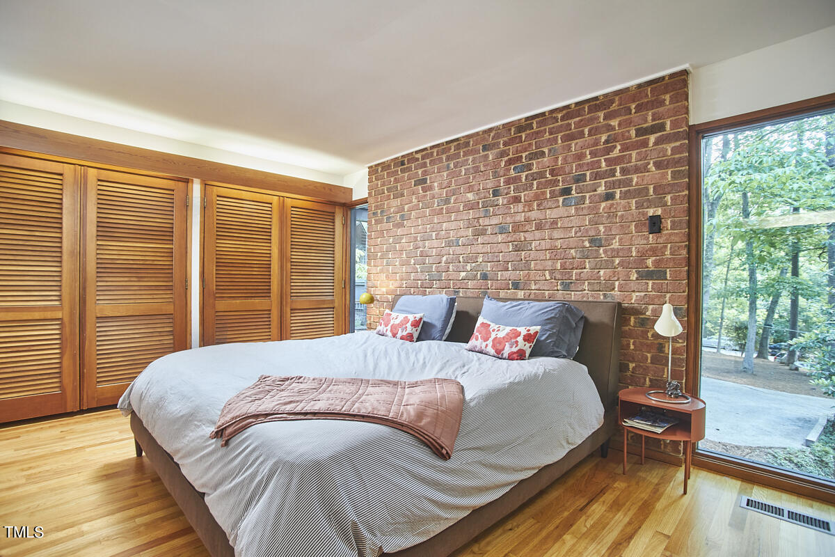 2312 Honeysuckle Court