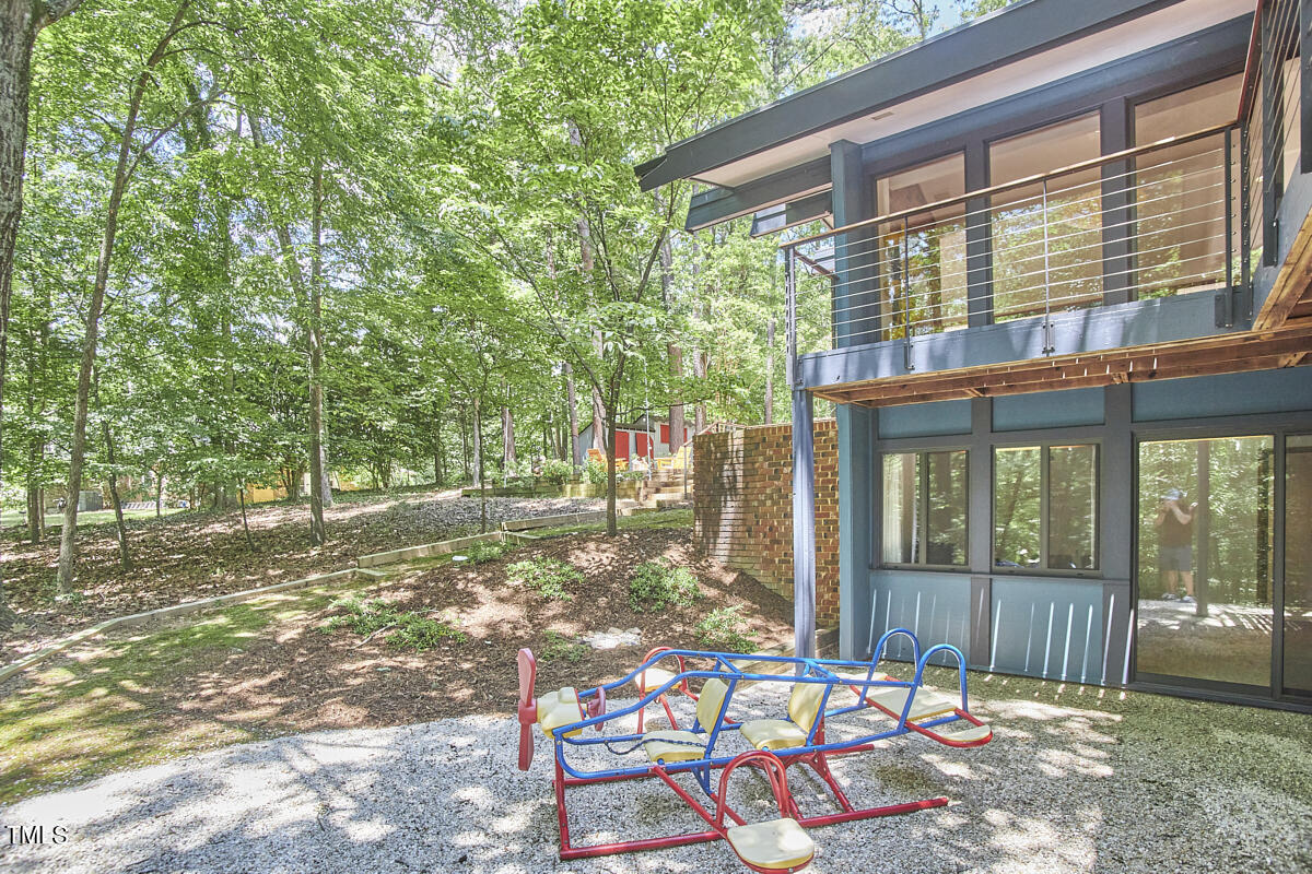 2312 Honeysuckle Court