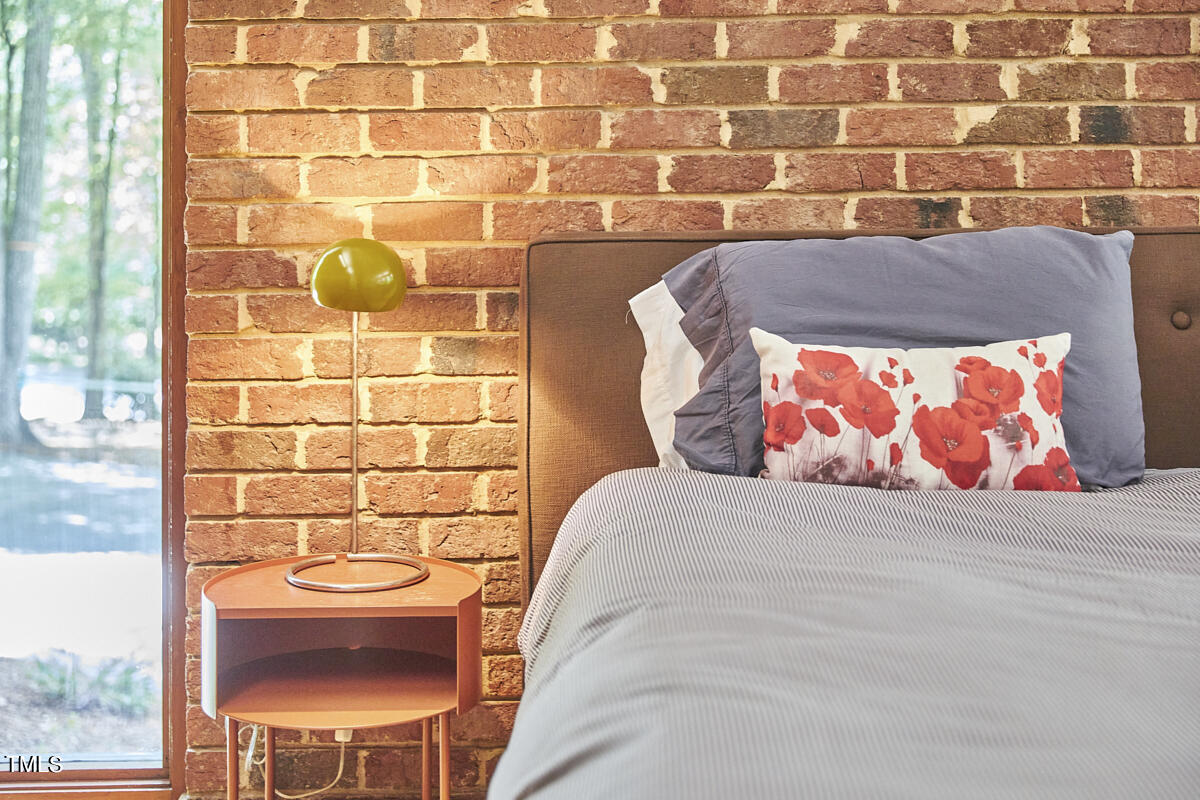 2312 Honeysuckle Court