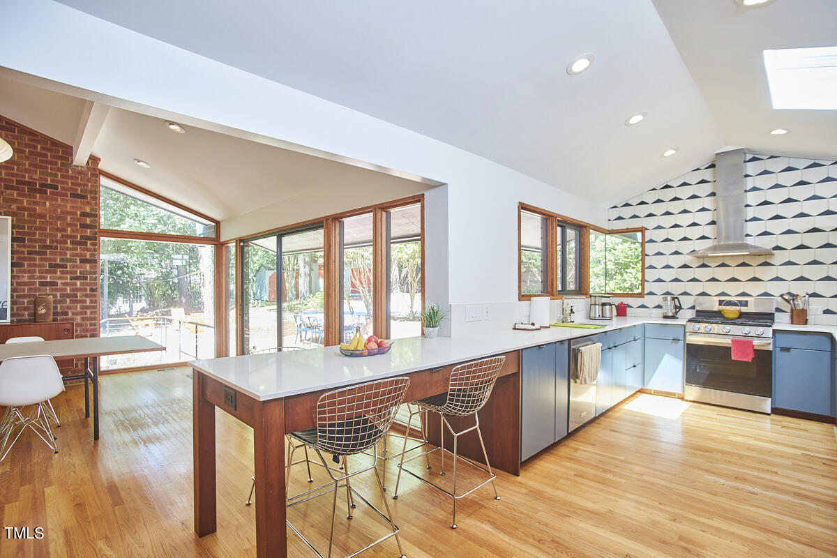 2312 Honeysuckle Court