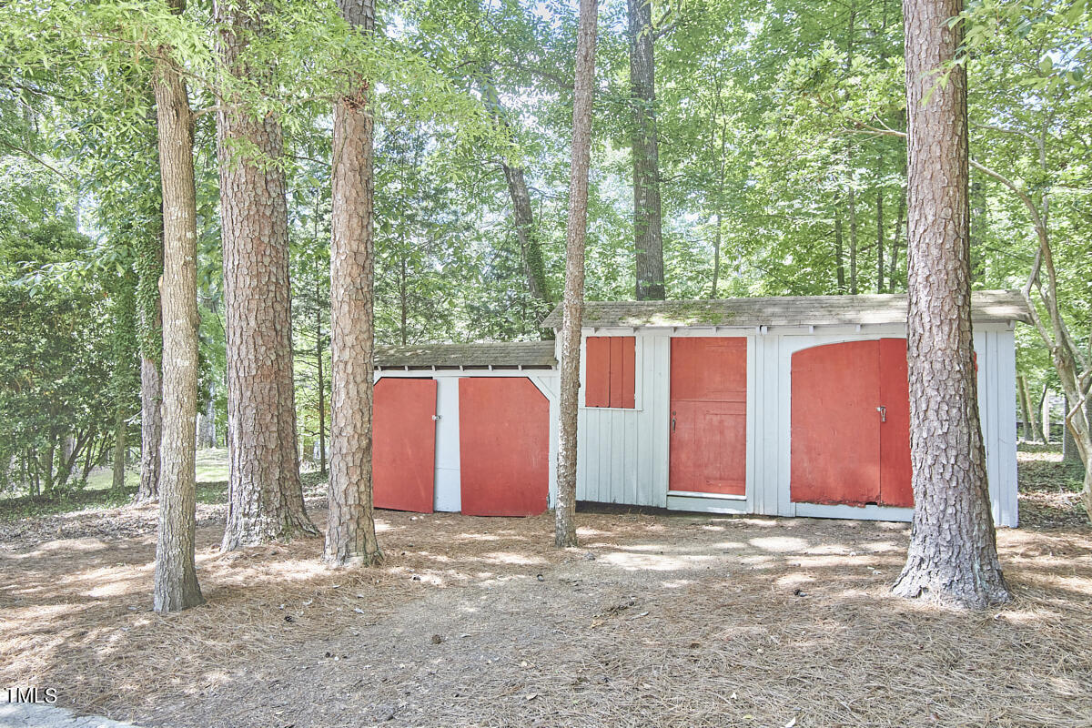 2312 Honeysuckle Court