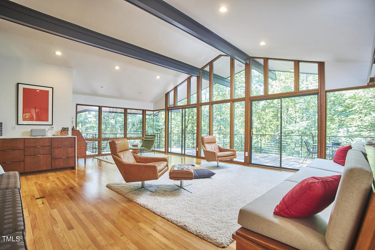 2312 Honeysuckle Court