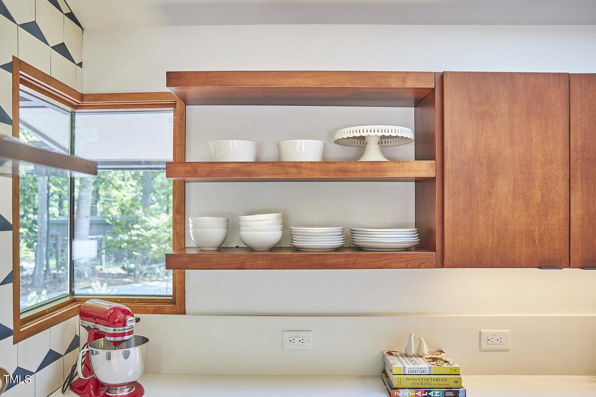 2312 Honeysuckle Court