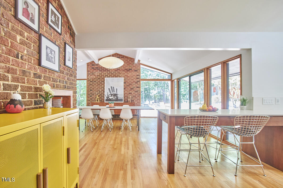 2312 Honeysuckle Court