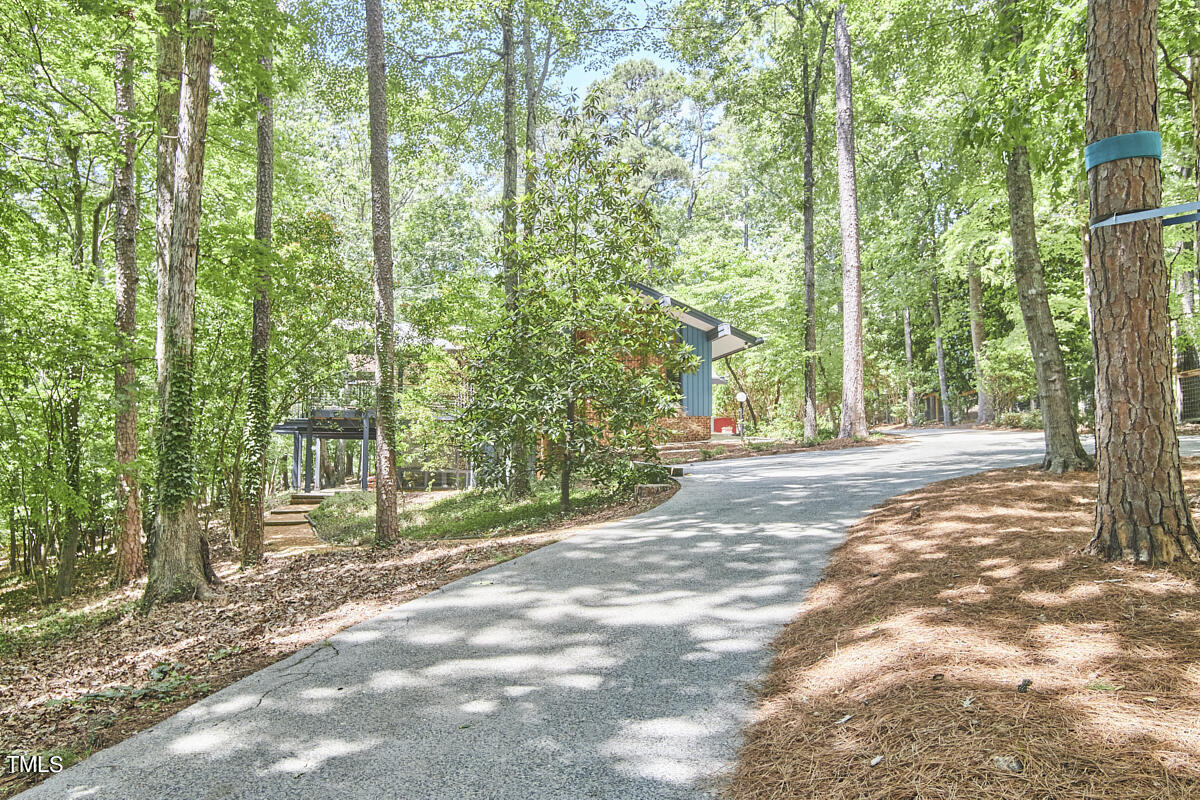 2312 Honeysuckle Court