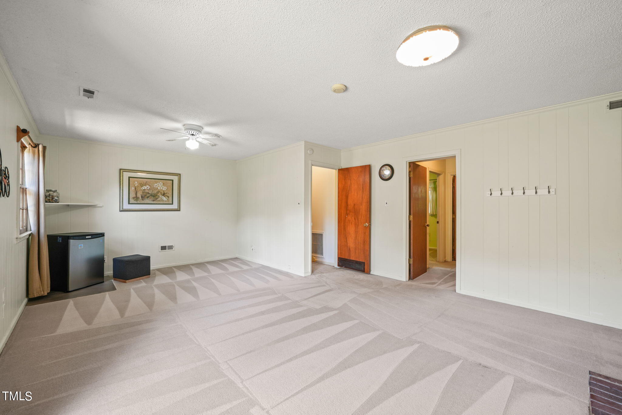 2500 W Woodrow Street