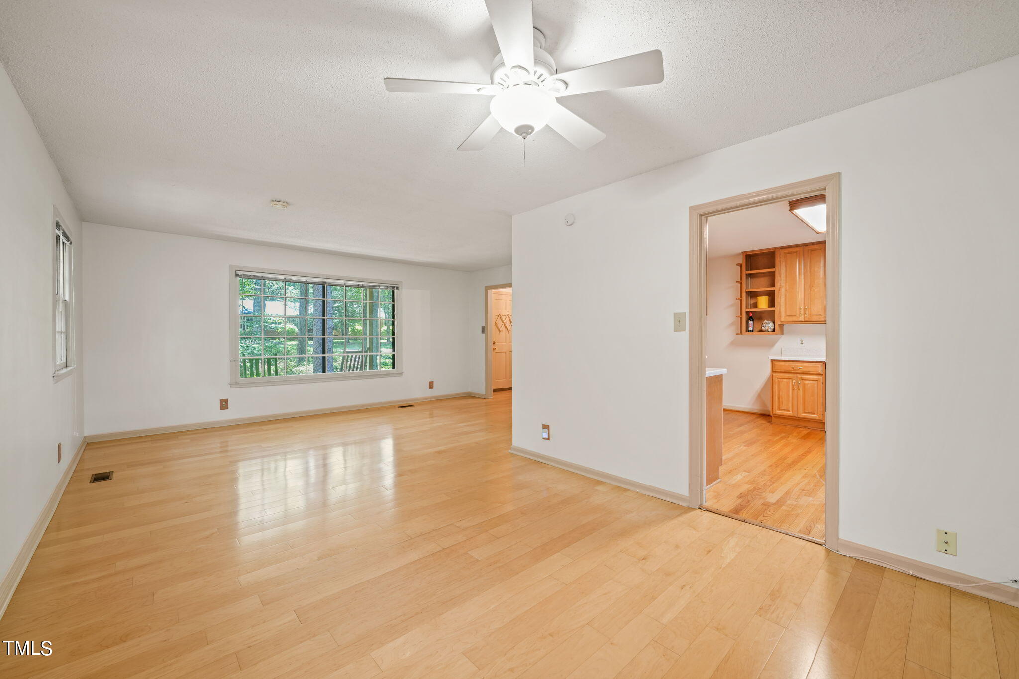 2500 W Woodrow Street