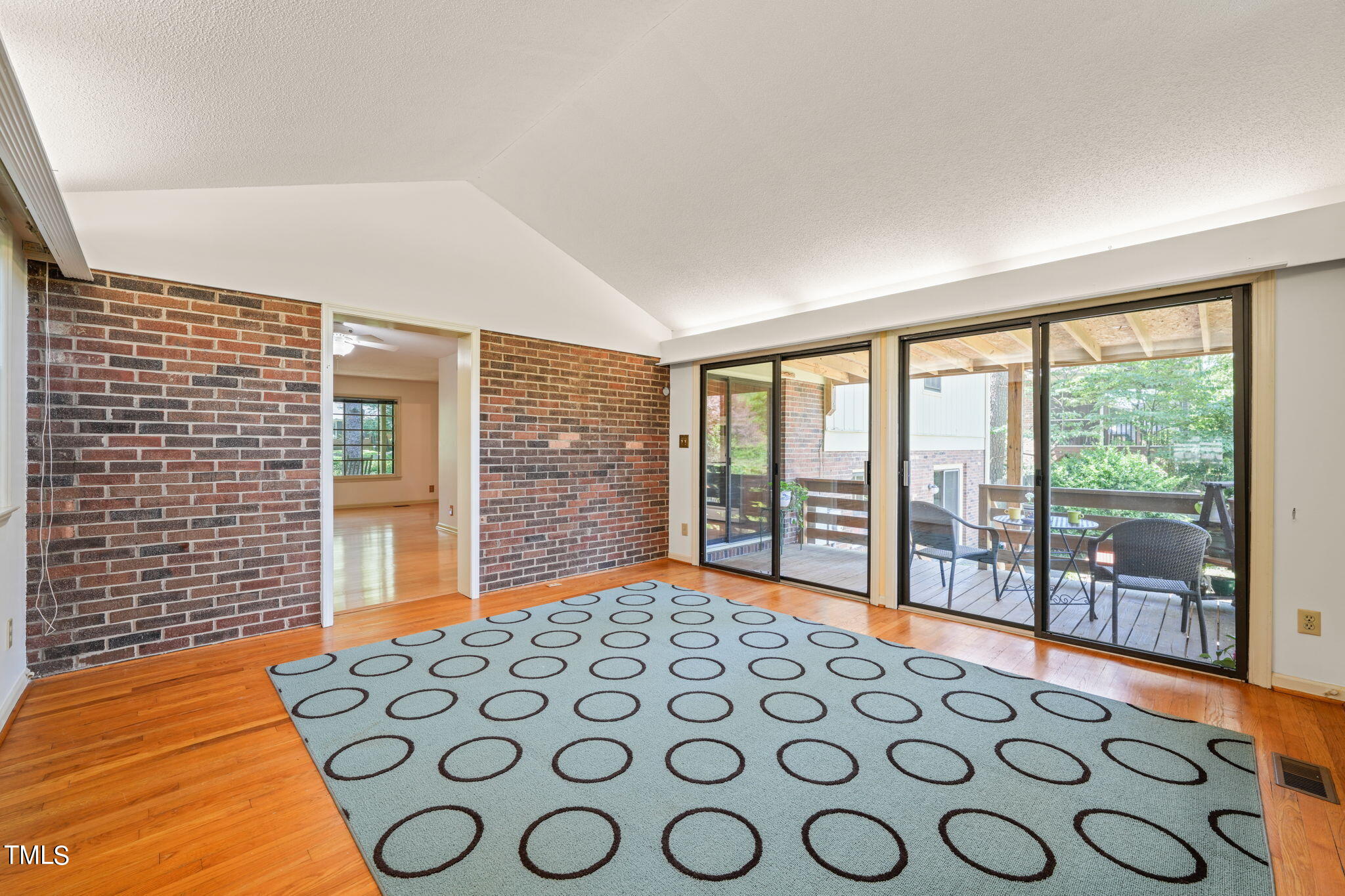 2500 W Woodrow Street