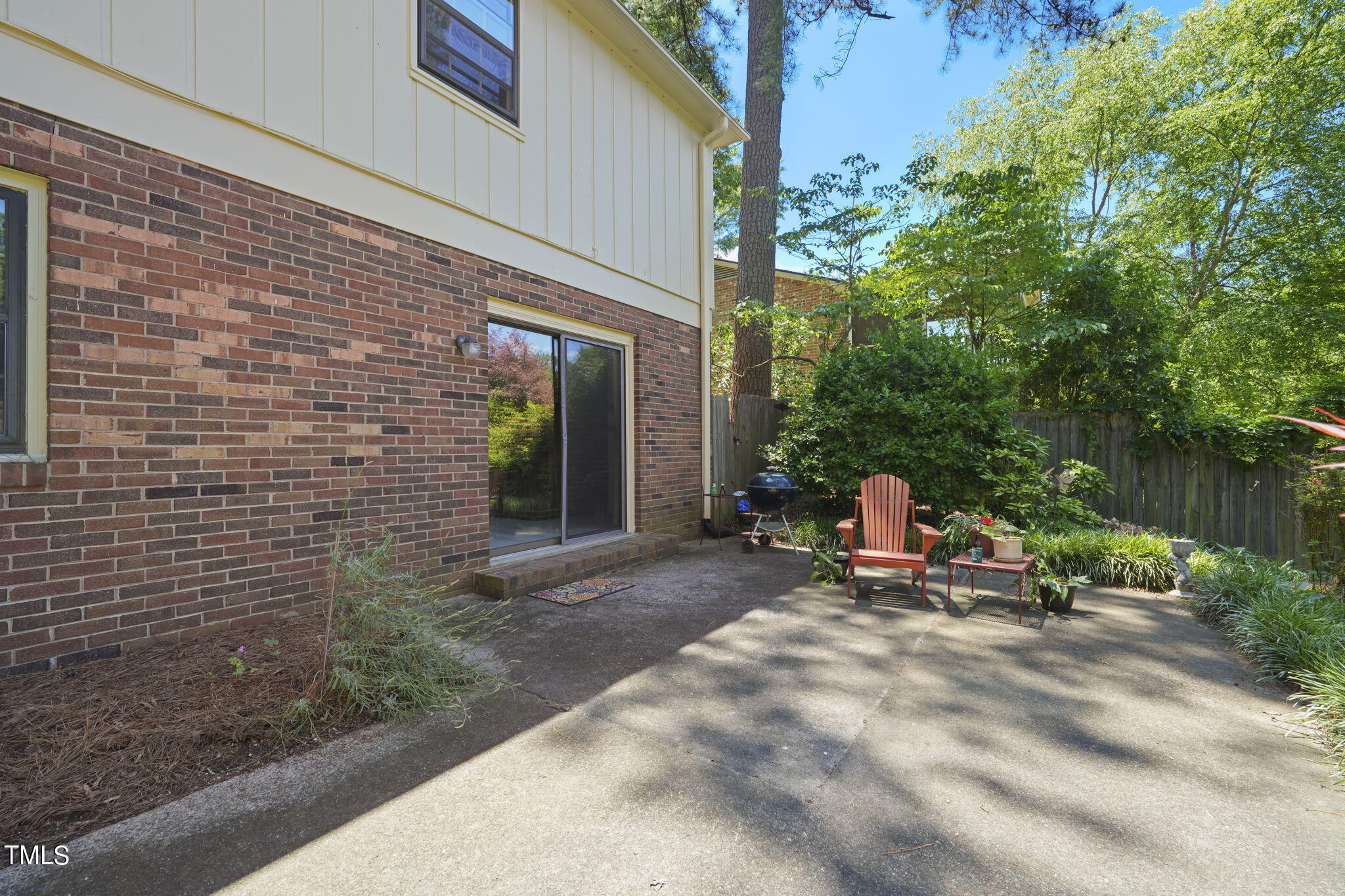 2500 W Woodrow Street