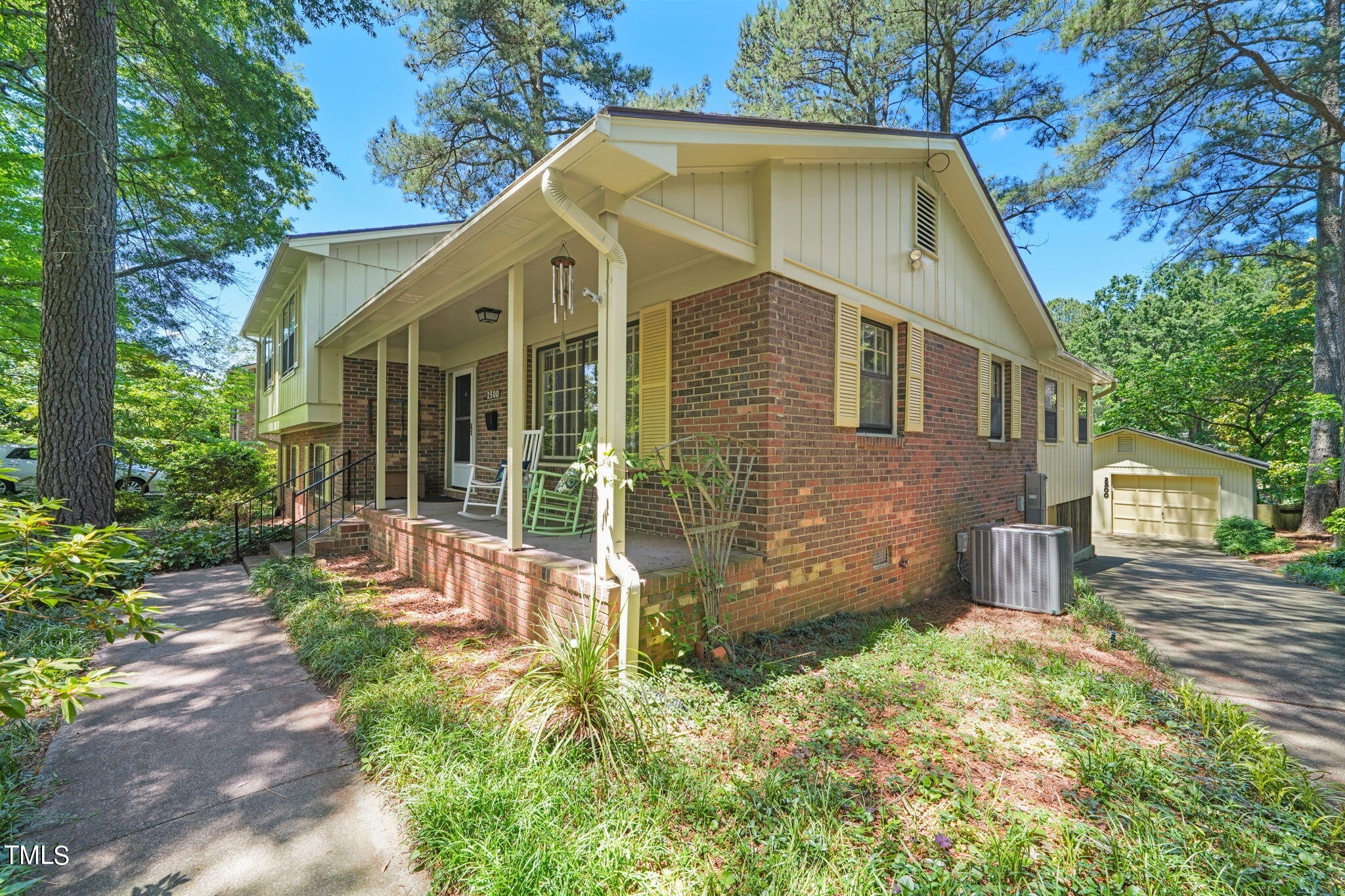 2500 W Woodrow Street