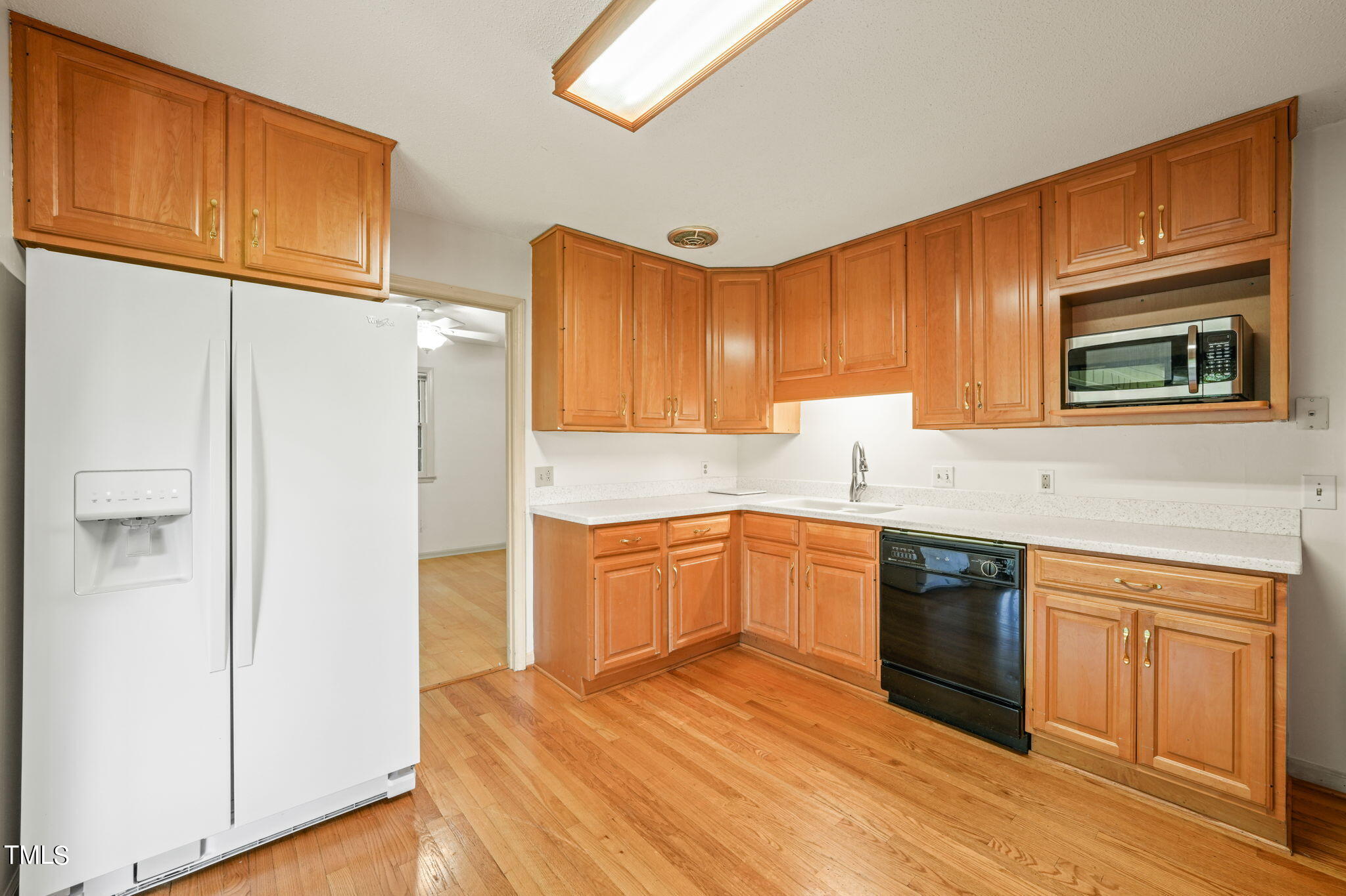 2500 W Woodrow Street