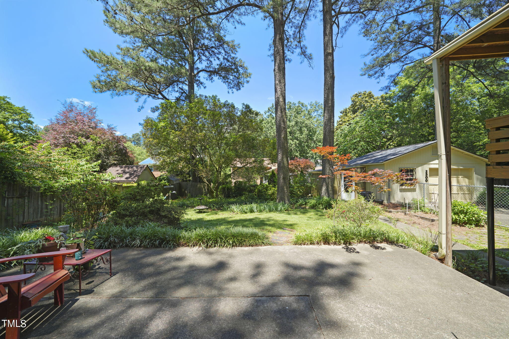 2500 W Woodrow Street