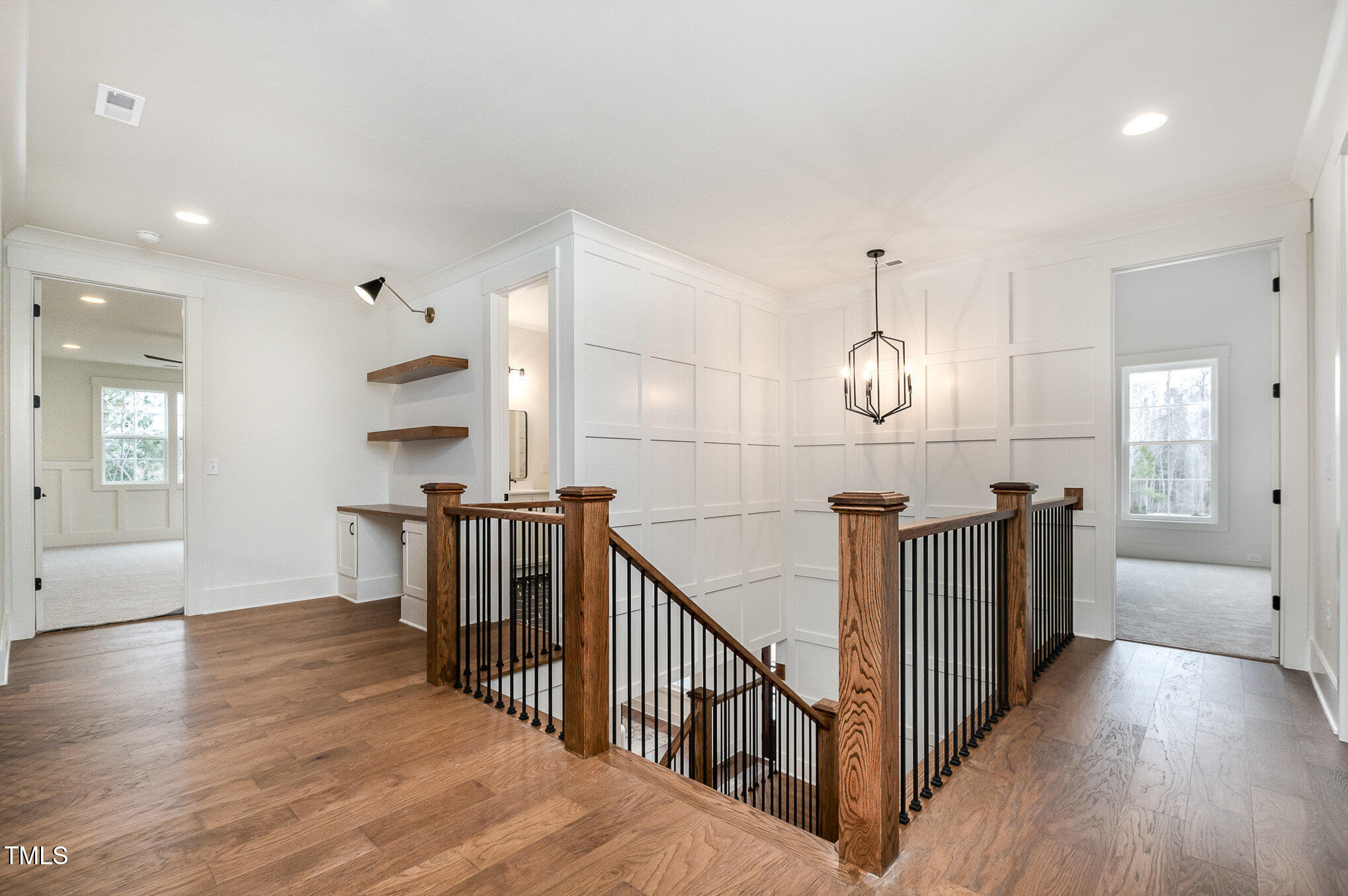 64 Evander Way
