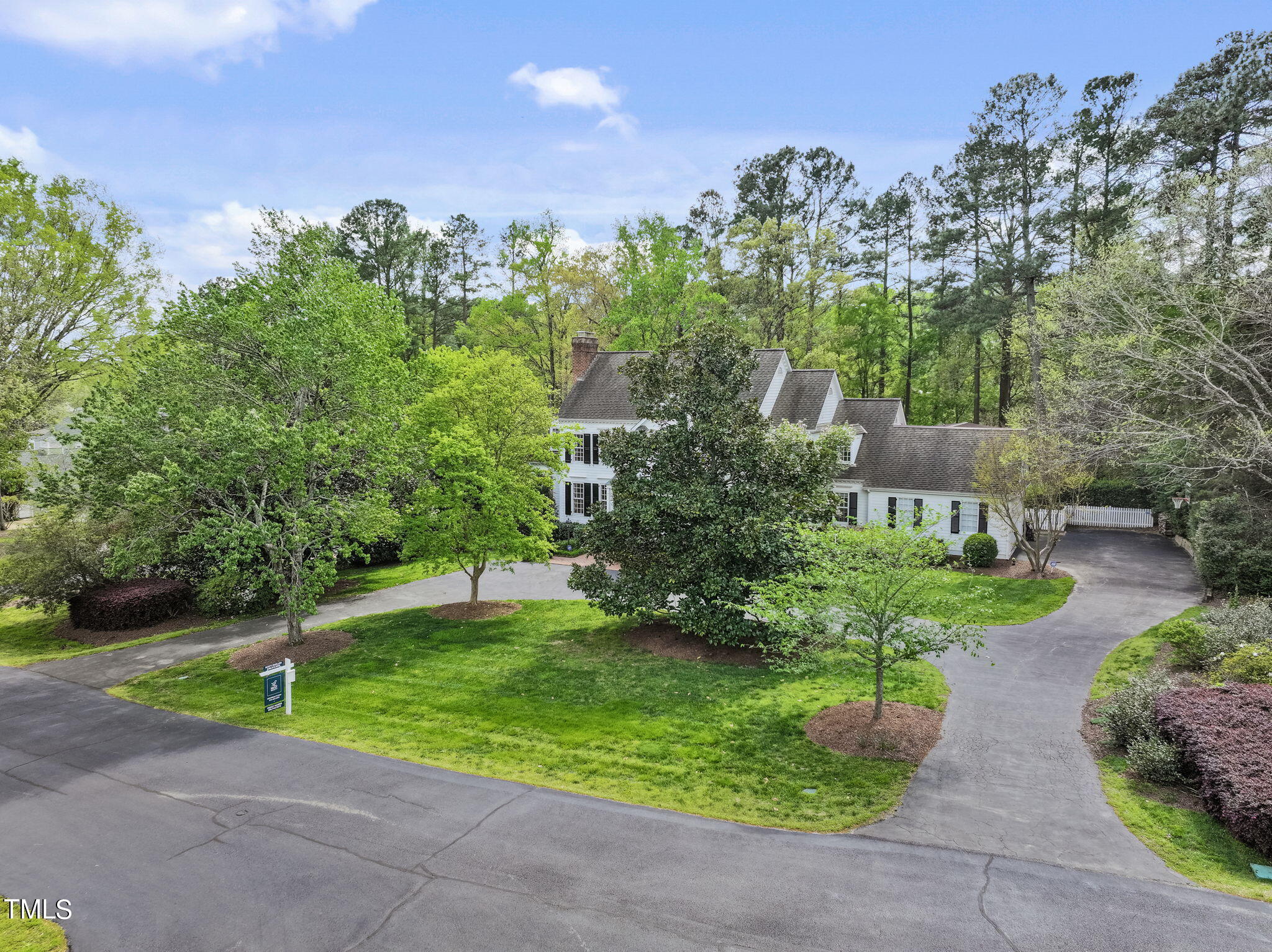 4 Surrey Lane