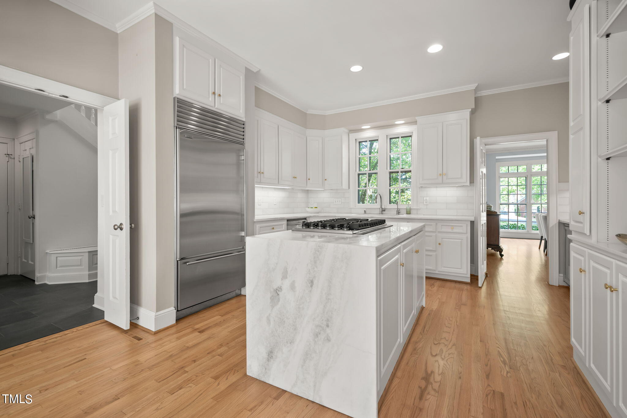 4 Surrey Lane