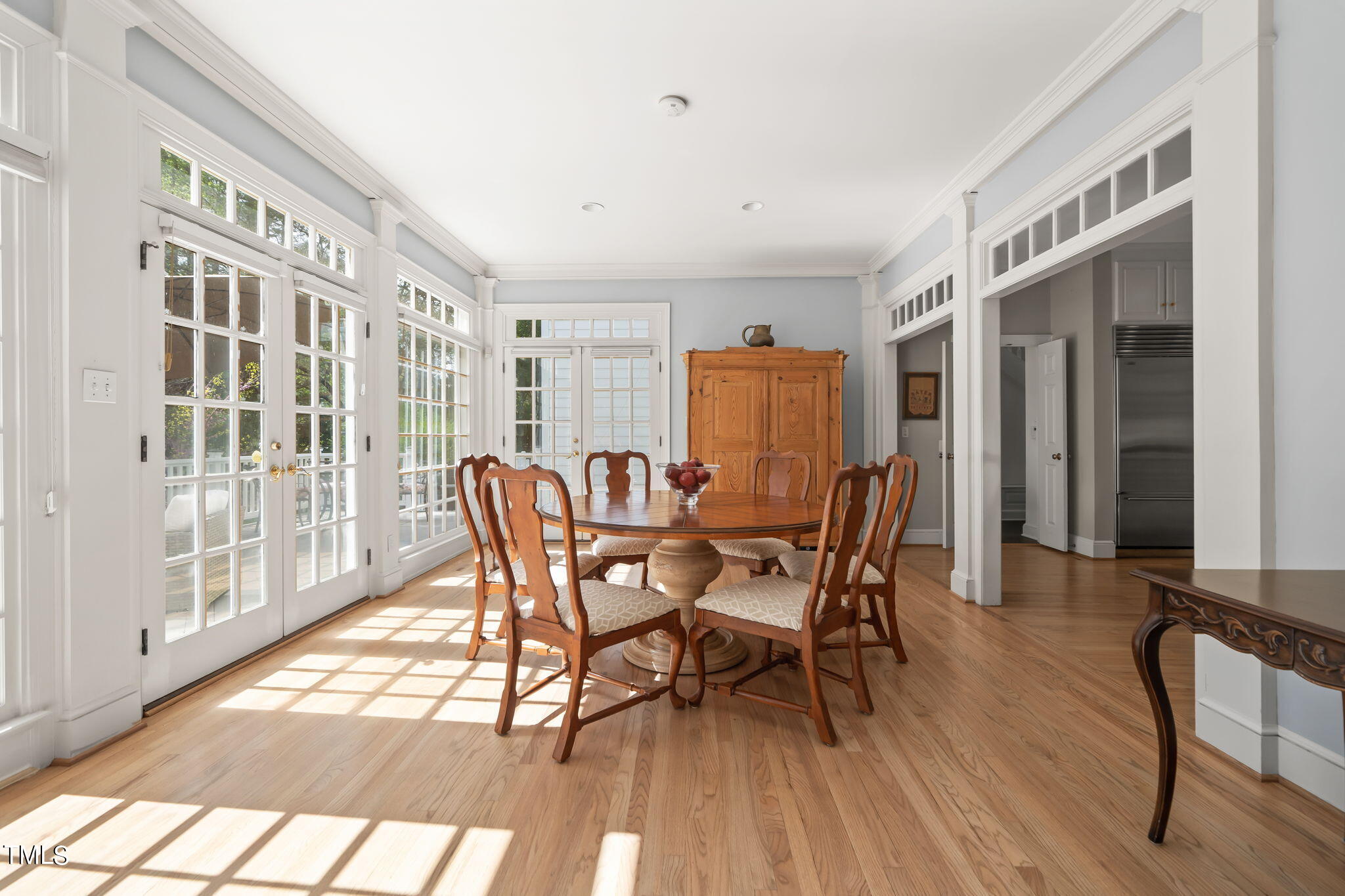4 Surrey Lane