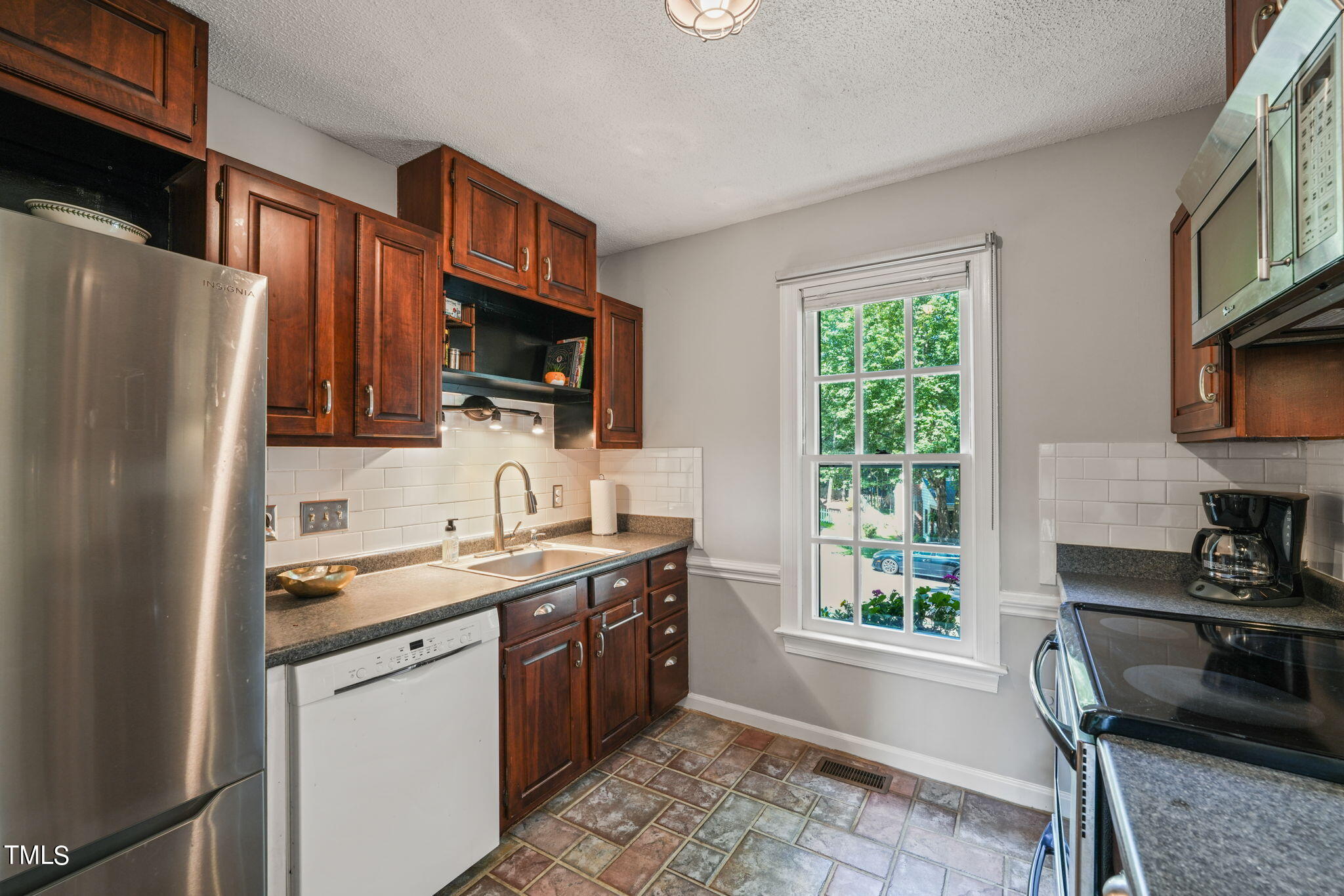 1 Weathergreen Court