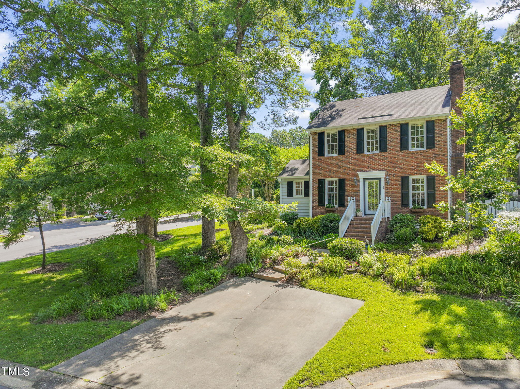 1 Weathergreen Court