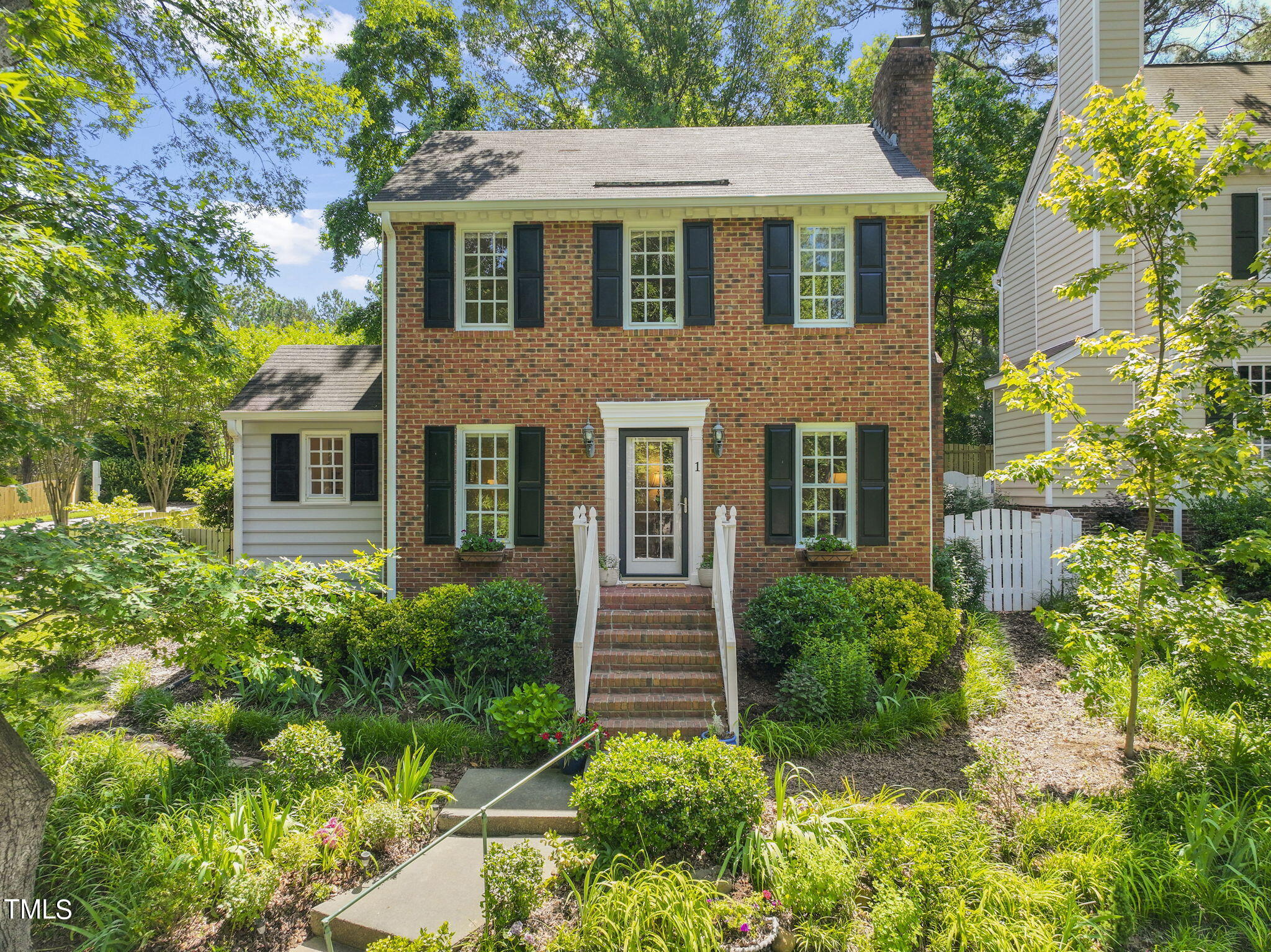 1 Weathergreen Court