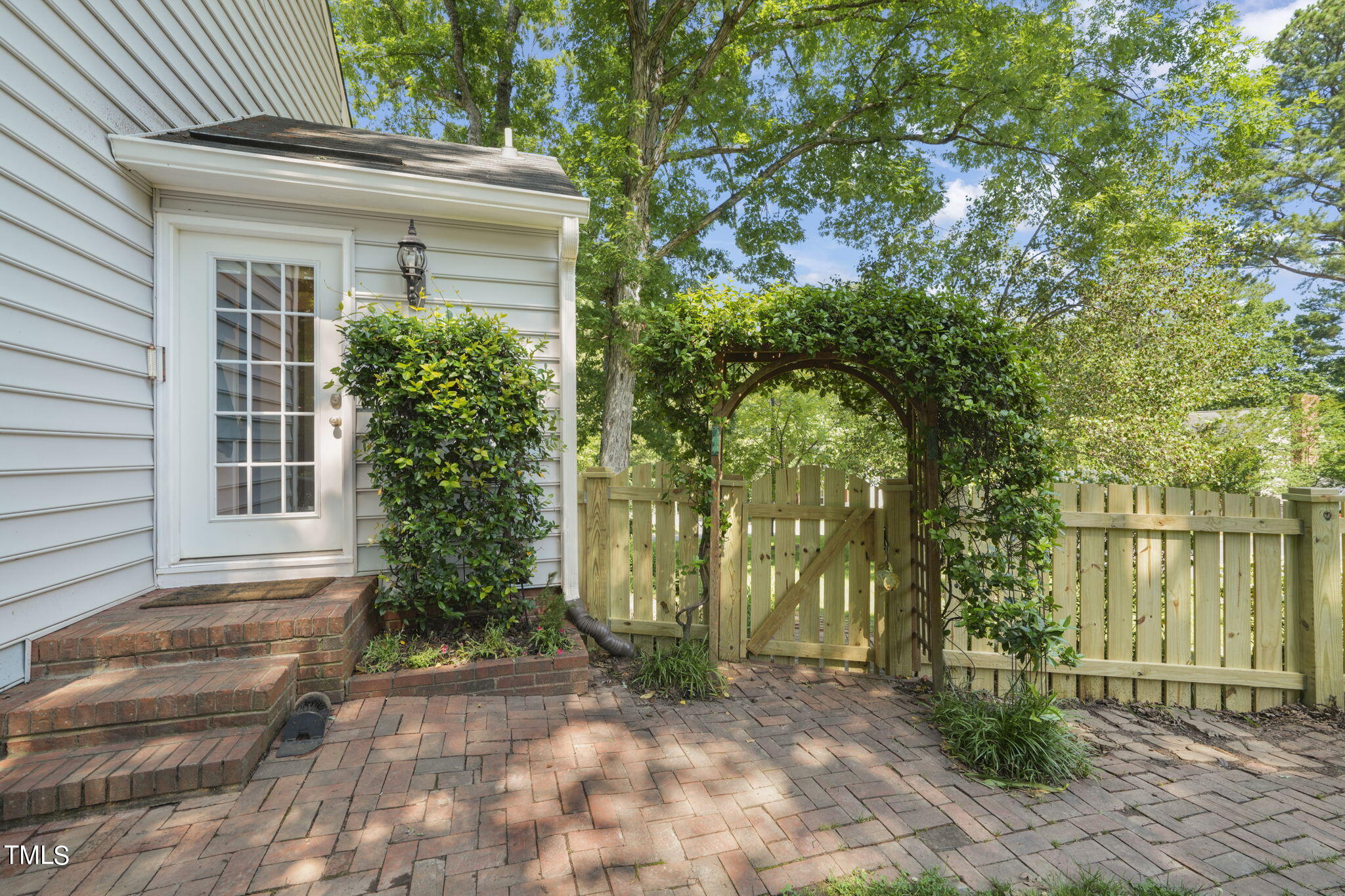 1 Weathergreen Court