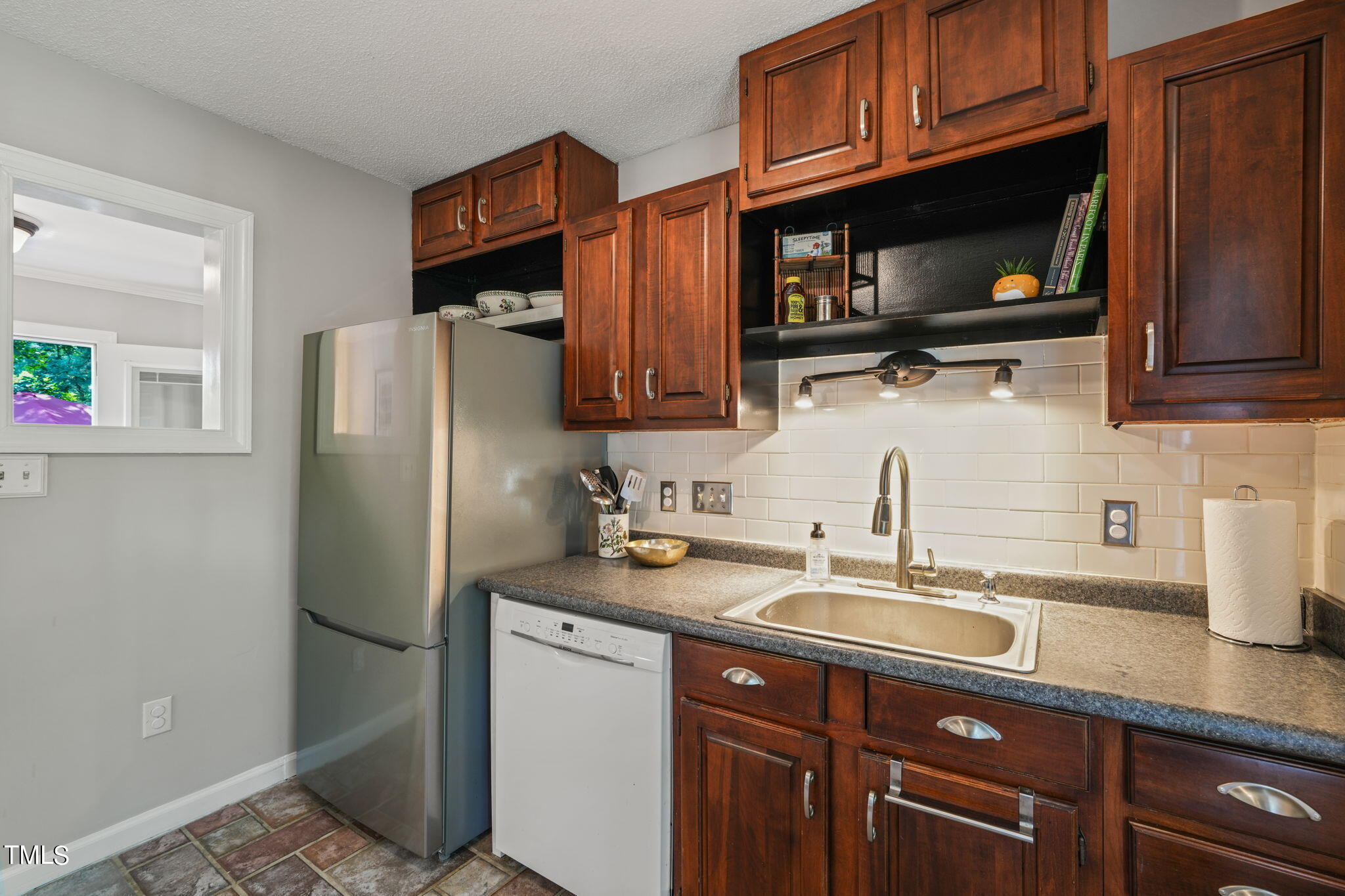 1 Weathergreen Court