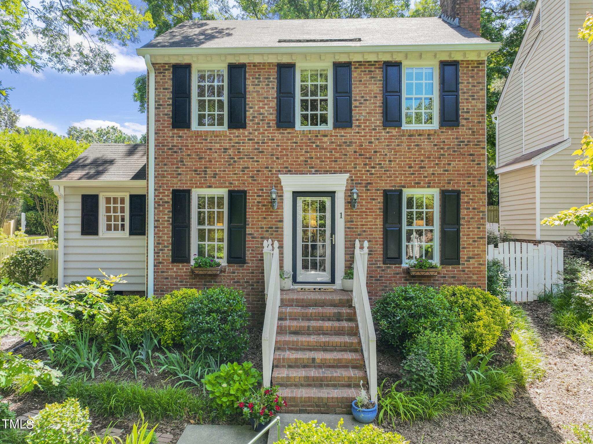 1 Weathergreen Court