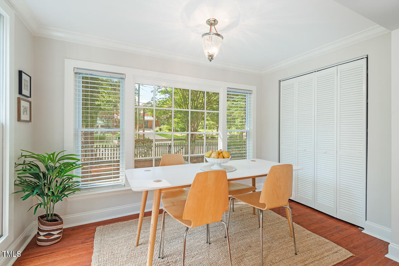 401 W Club Boulevard