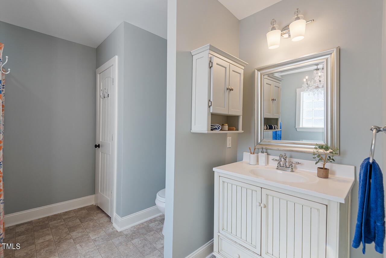 401 W Club Boulevard