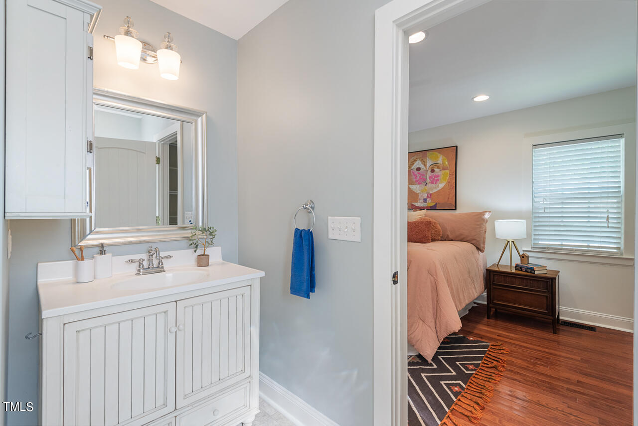 401 W Club Boulevard