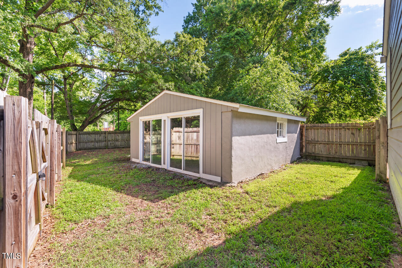 401 W Club Boulevard