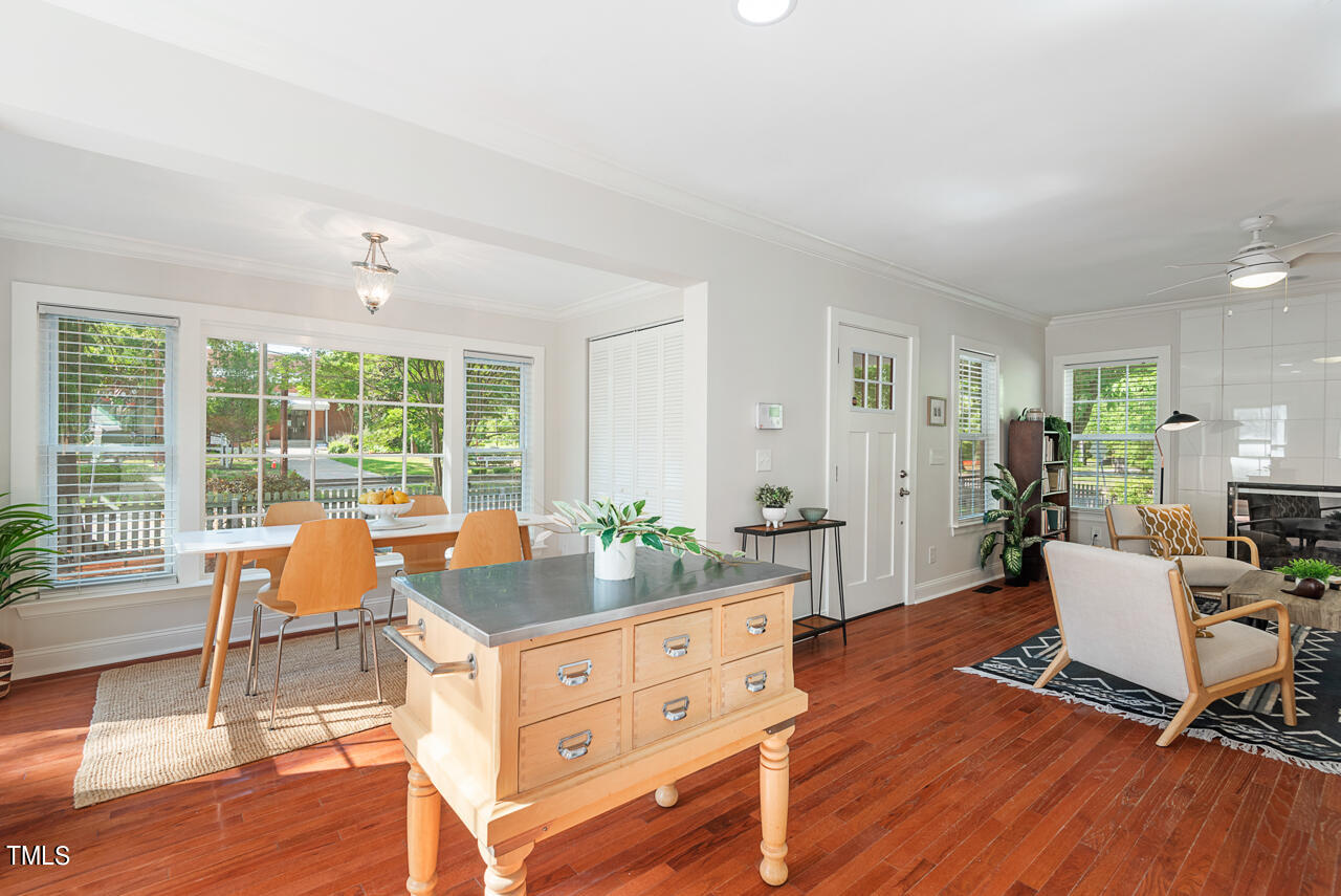 401 W Club Boulevard