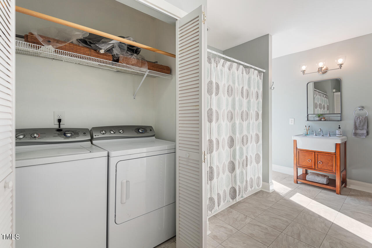 401 W Club Boulevard